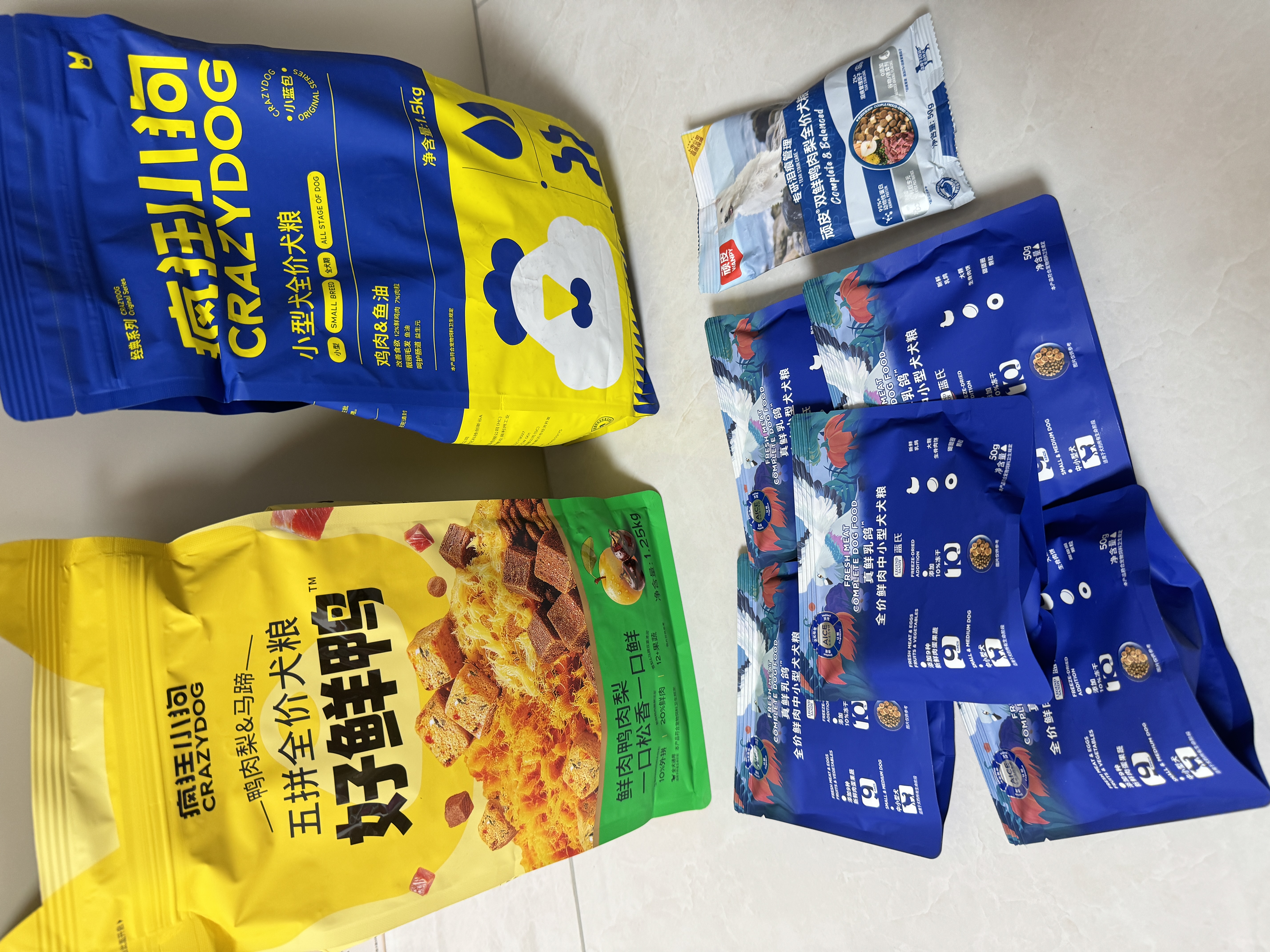 疯狂小狗鸭肉梨狗粮小型犬中大型幼犬成犬金毛泰迪肉松五拼粮1.25kg 实拍图