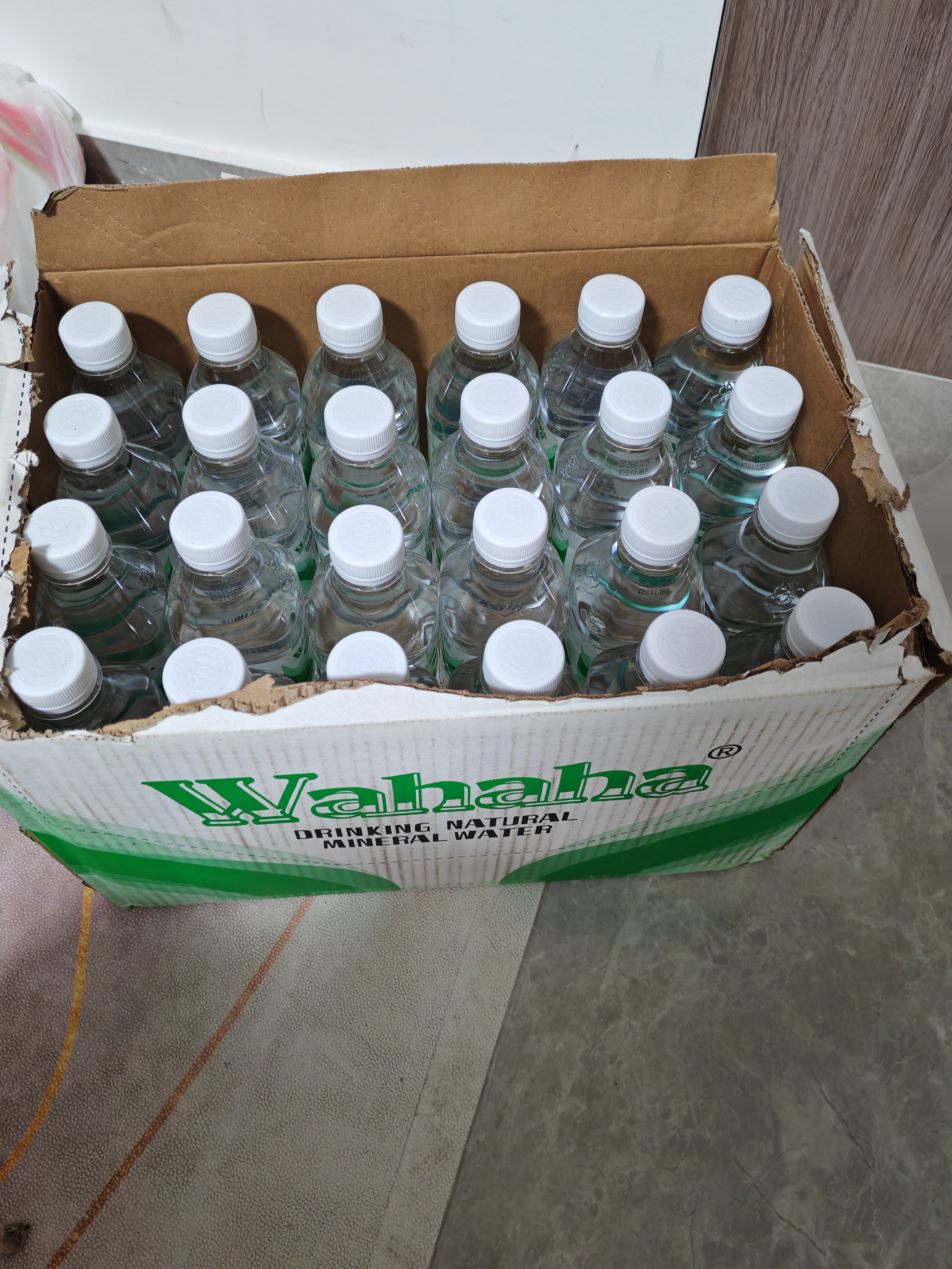 娃哈哈饮用天然矿泉水596ml*24瓶 长白山整箱装小瓶装水 哇哈哈饮用水 实拍图