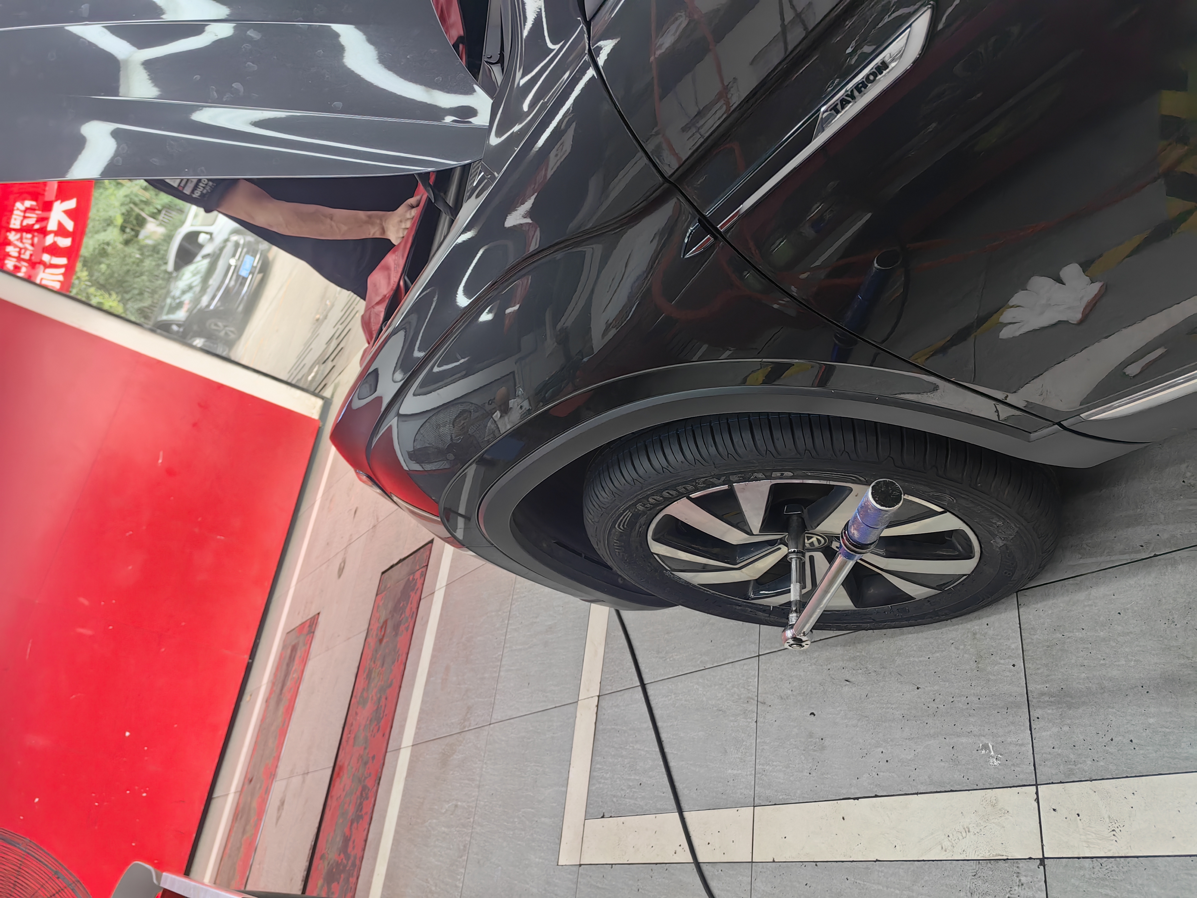 固特异（Goodyear）汽车轮胎 235/55R18 100V EGP SUV 御乘二代 SUV 原配探岳/领克05 实拍图