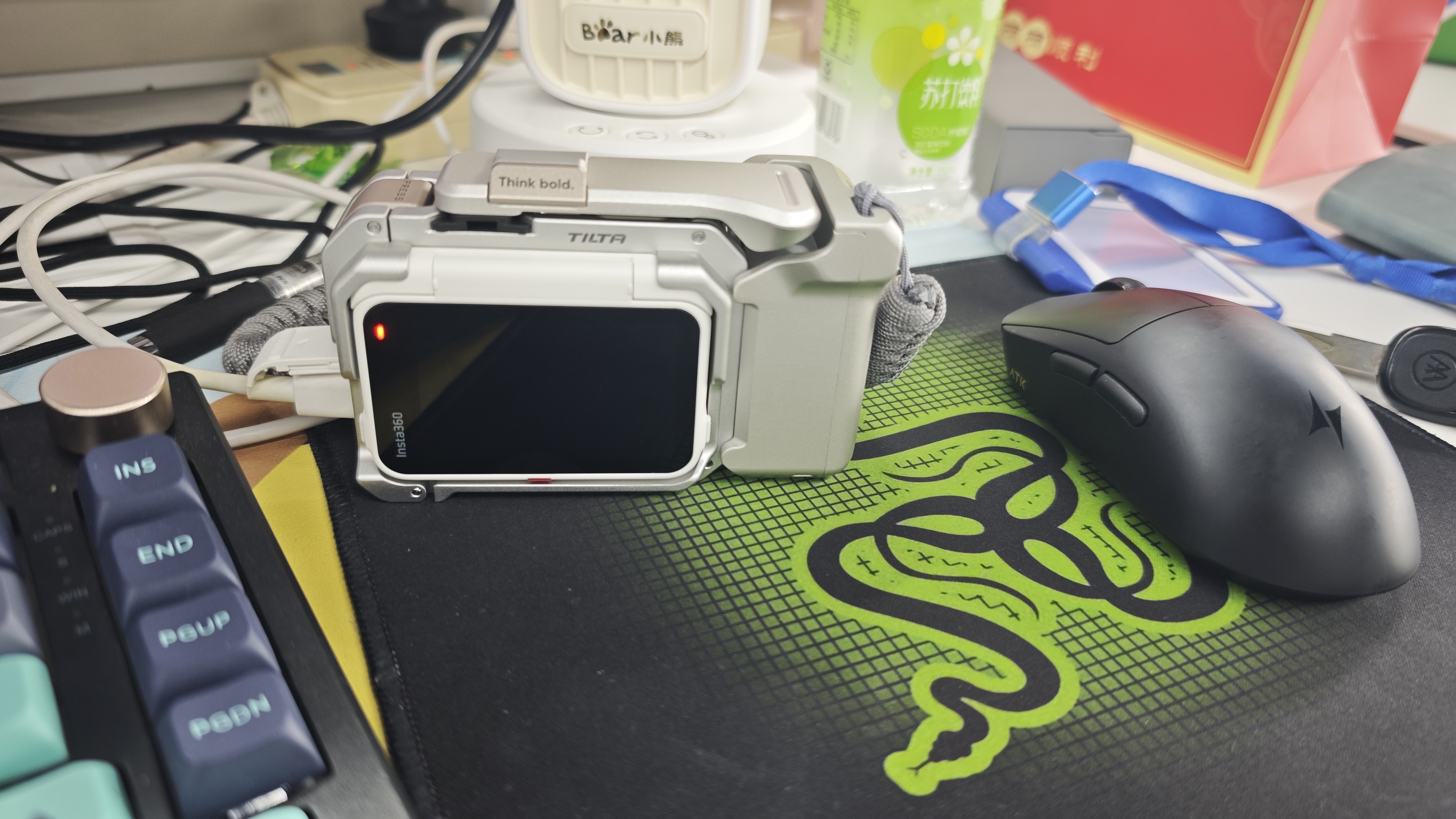 影石Insta360【咨询有礼】Ace Pro 2 8k运动相机 旗舰影像AI智能高清防抖防水摩托车行车记录仪骑行Vlog视频 Ace Pro 2冰川白【限定款】星辉银街拍套装 单电池版-【晒单送配件 实拍图