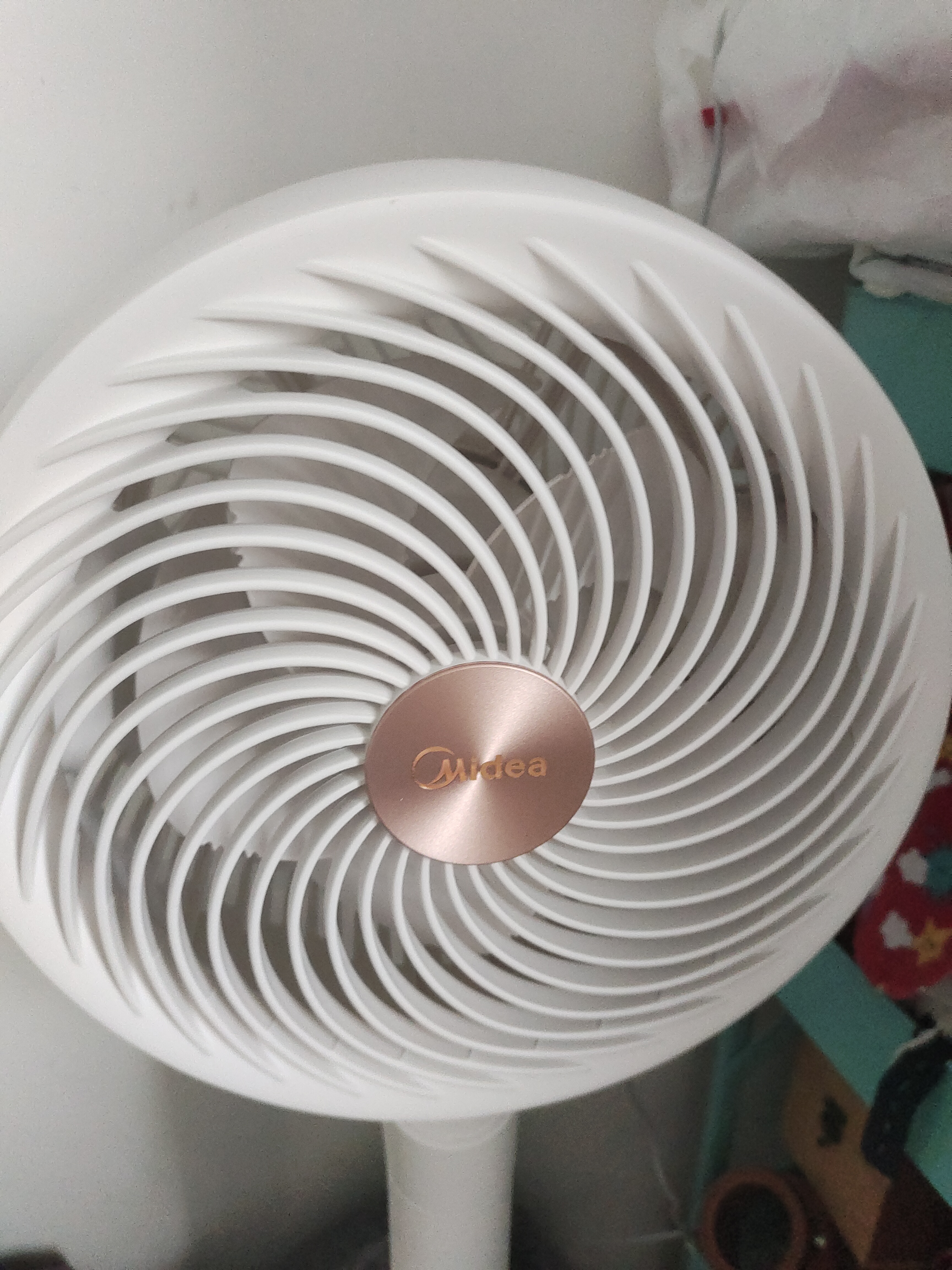 美的（Midea）【净化驱蚊】空气循环扇直流变频新款大风力家用落地扇3D摇头桌面电风扇卧室静音一级能效GDJ24DXS 实拍图