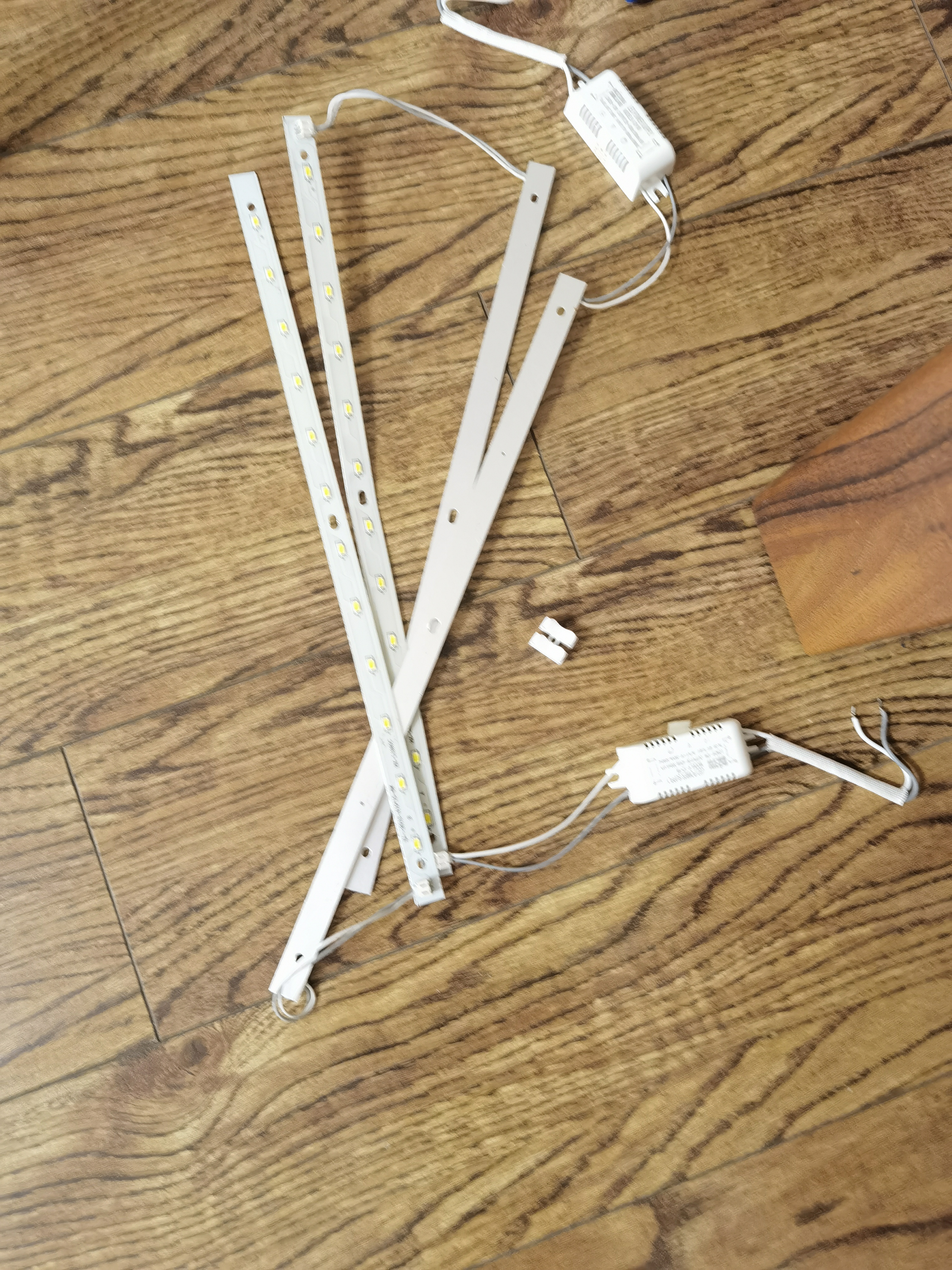 雷士（NVC）LED灯盘灯条吸顶灯灯芯替换光源改造板环形改装灯40W-白光6500K 实拍图