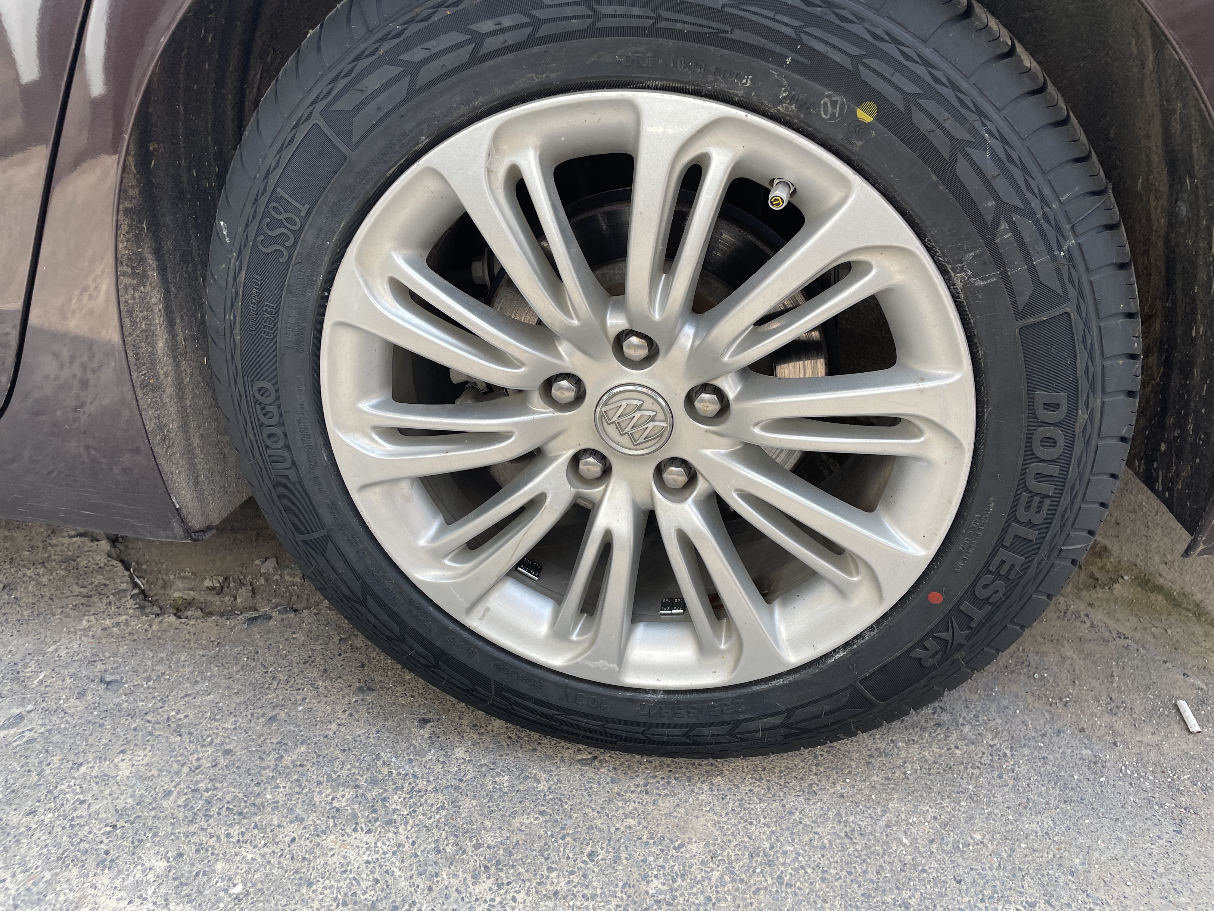 双星JUOGO轮胎 235/55R17 103V  适配奥迪Q3/大众途观/君越 实拍图