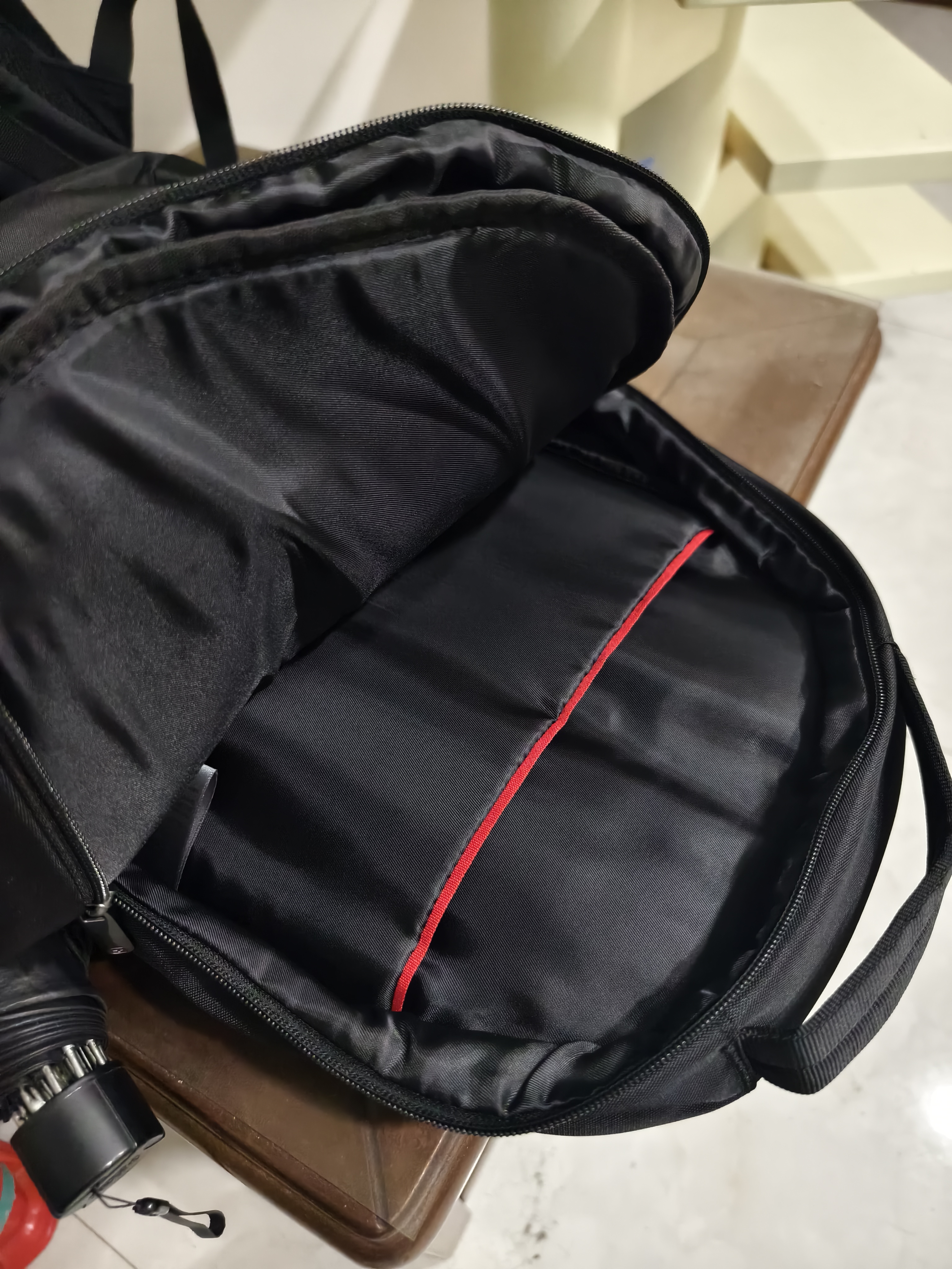 威戈瑞士军刀捷航15.6英寸笔记本电脑包通勤双肩包大容量背包学生书包 实拍图