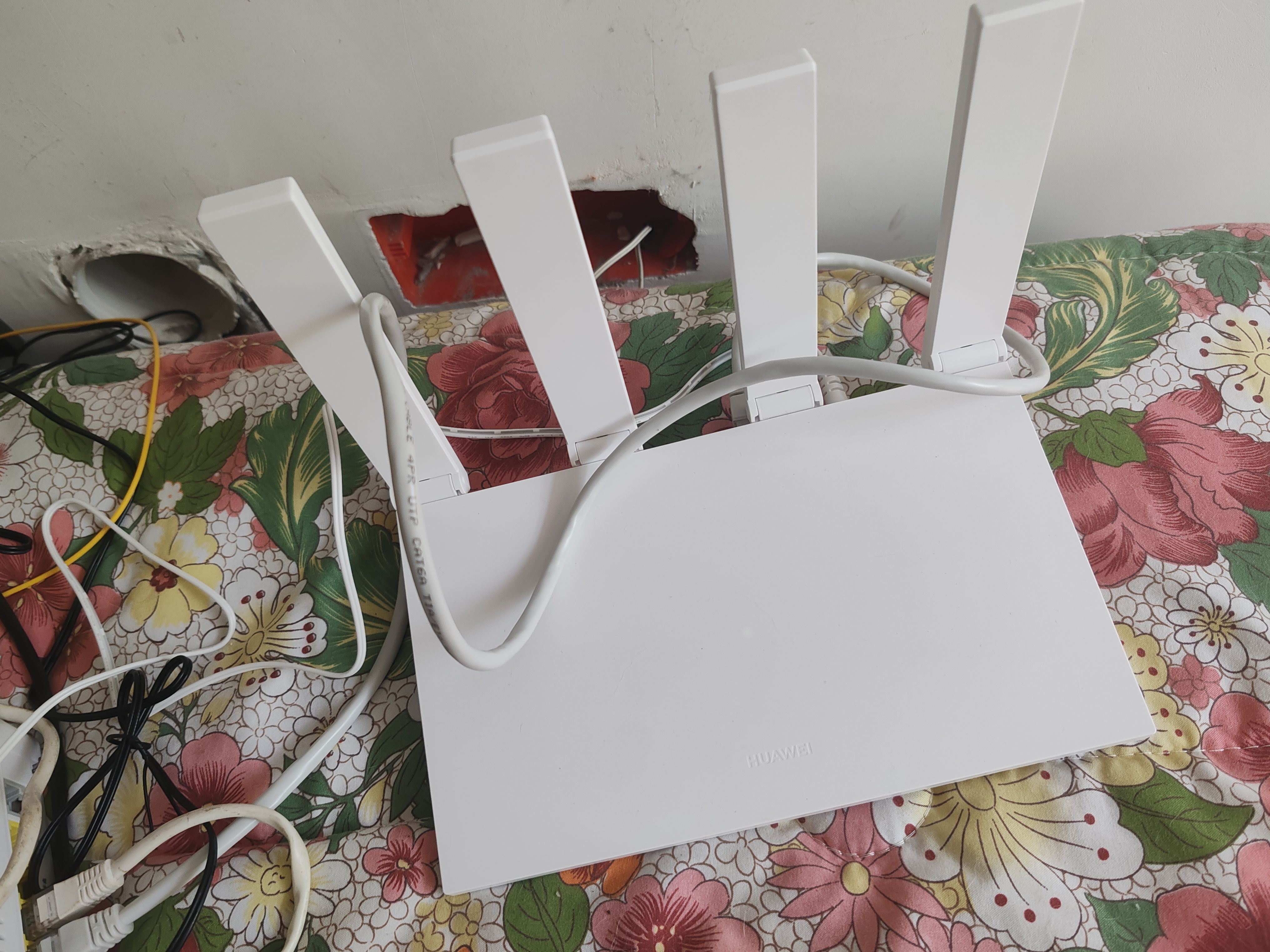 华为路由器全千兆家用WiFi6+无线5G穿墙王信号放大器增强器7游戏宽带路由宿舍电竞路由器漏油器 WiFi6+【3000兆+160超大频宽】高配 5G双频+手游加速+全千兆网口+30天免费试用 实拍图