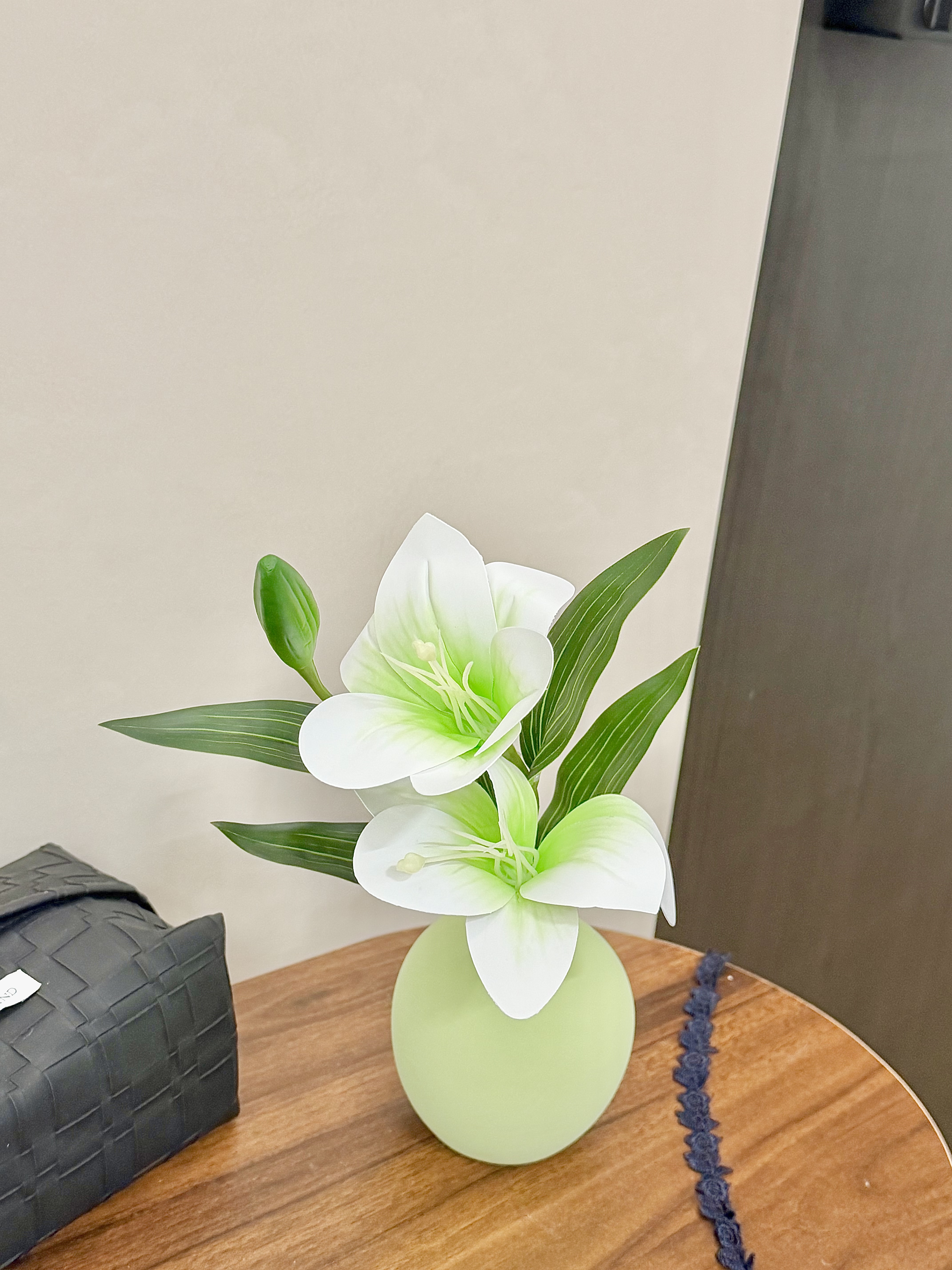 范爷家小清新仿真花摆件带花瓶百合花套装绿植拍照道具客厅餐桌卧室装饰 实拍图