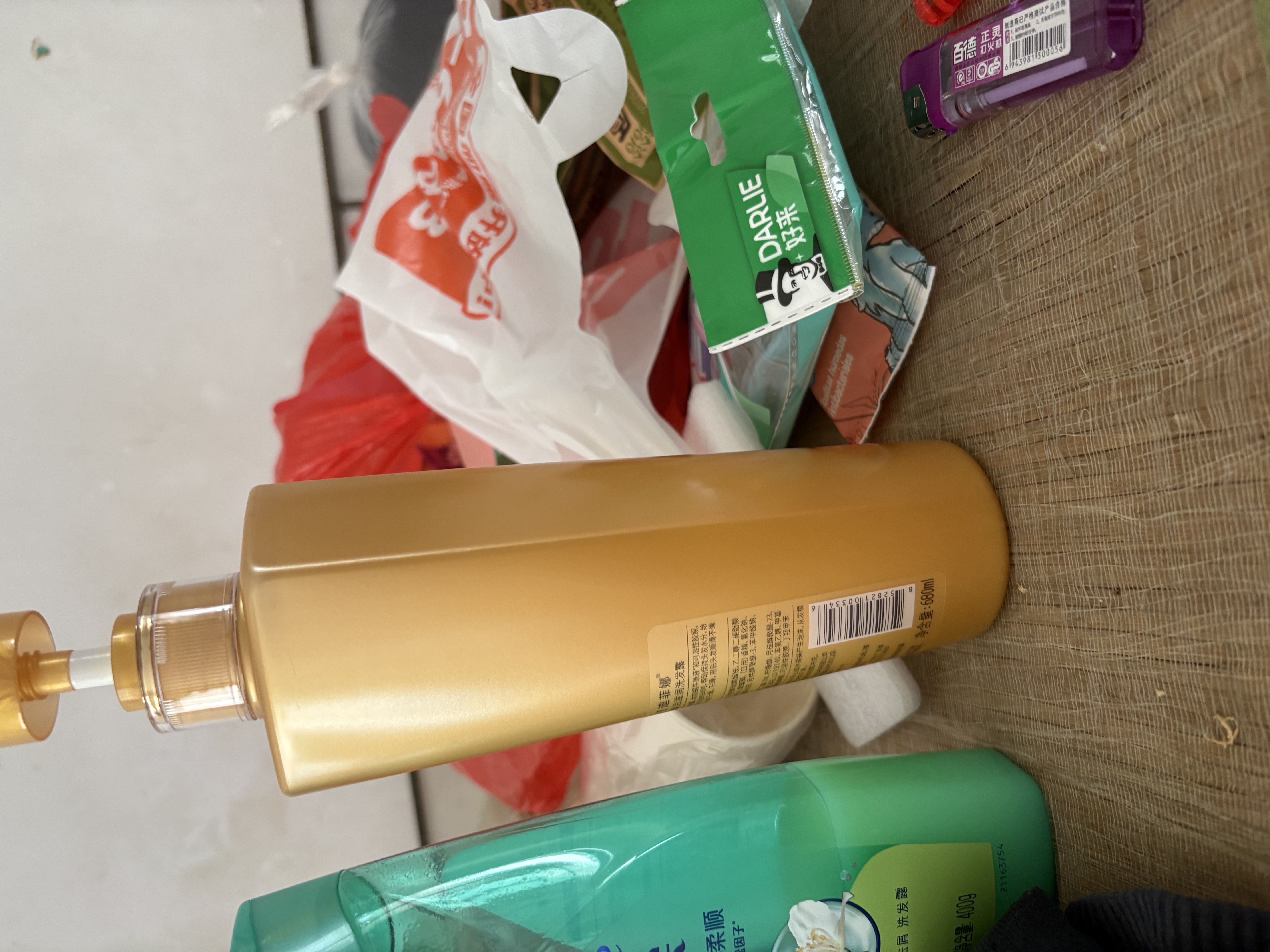 迪菲娜蜗牛洗发水毛躁滋润顺滑洗发水护发素套装家庭装 蜗牛滋润洗发水680ml 实拍图
