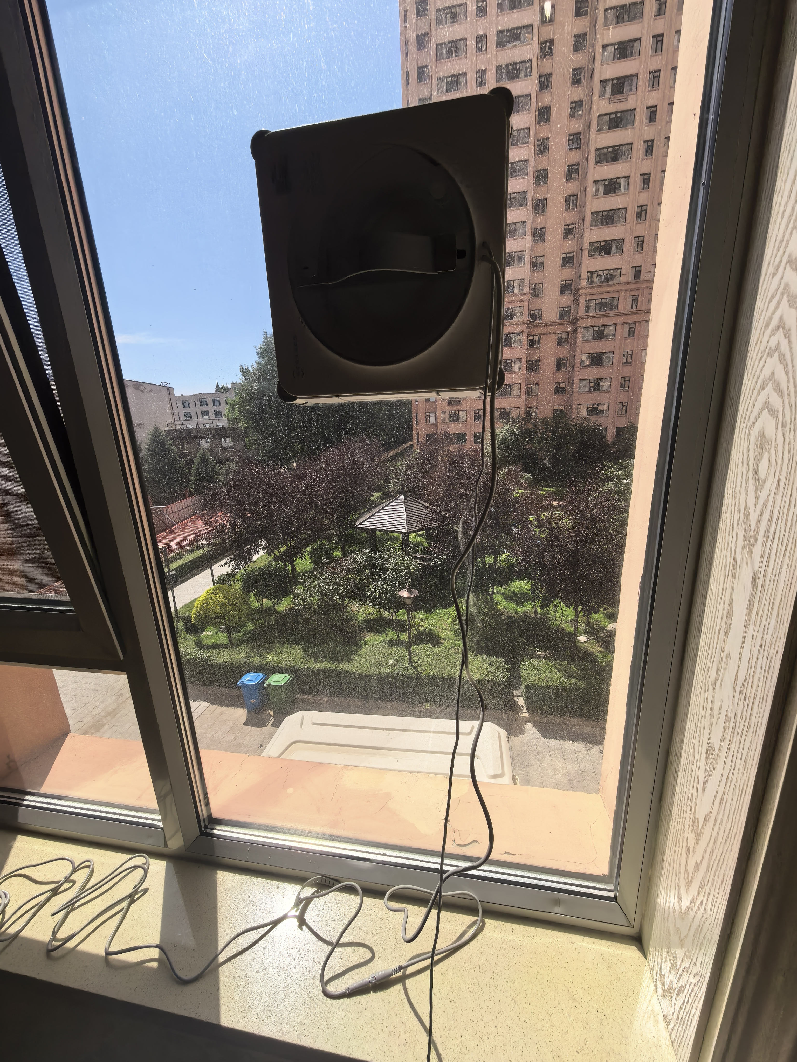 科沃斯窗宝擦窗机器人W2S PLUS自动擦玻璃喷水湿擦家用擦窗高层户外擦窗户神器 实拍图