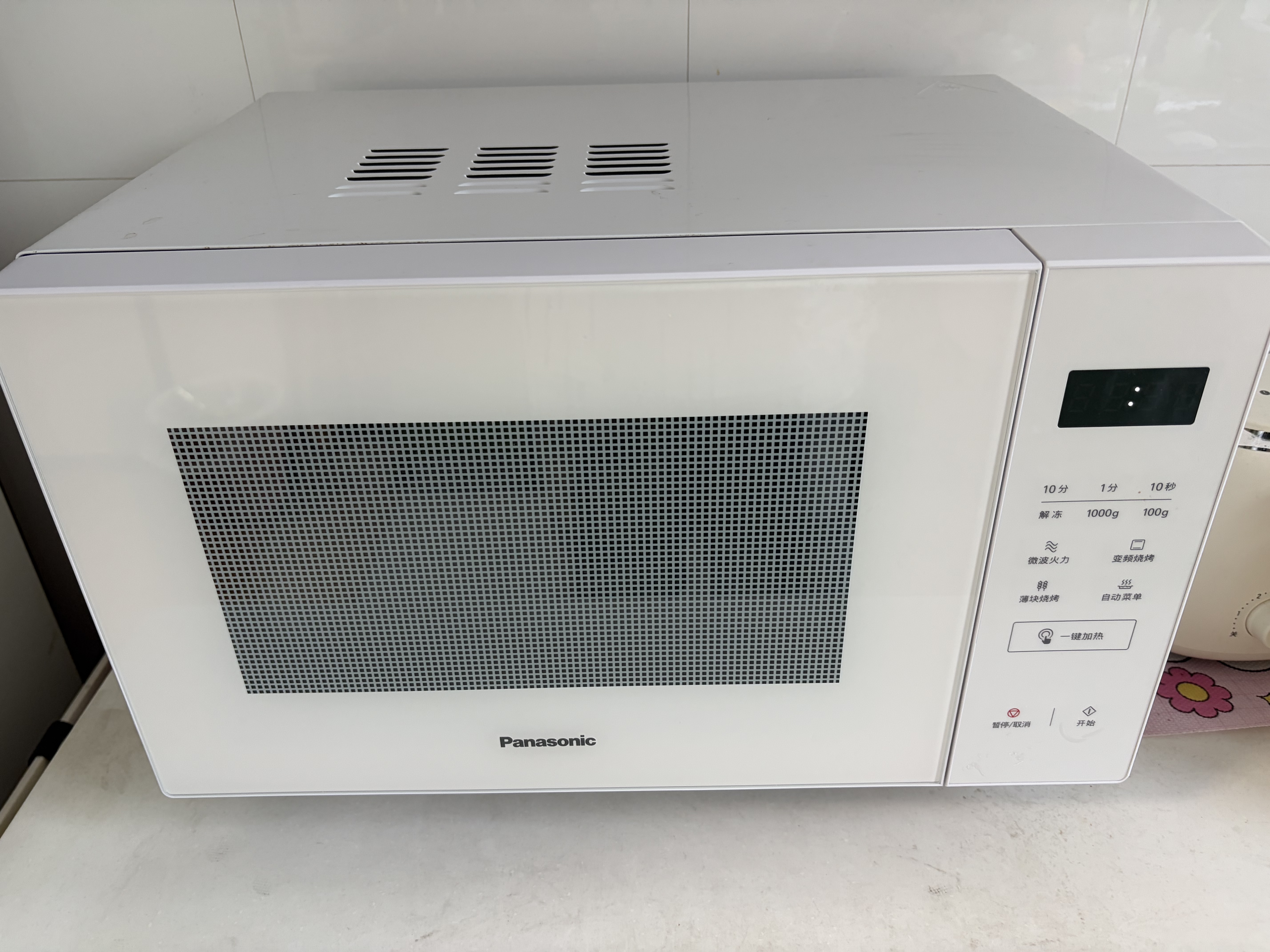 松下（Panasonic）一键智能加热大容量千瓦变频大火力平板式微烤一体机22升NN-GF233Q 实拍图