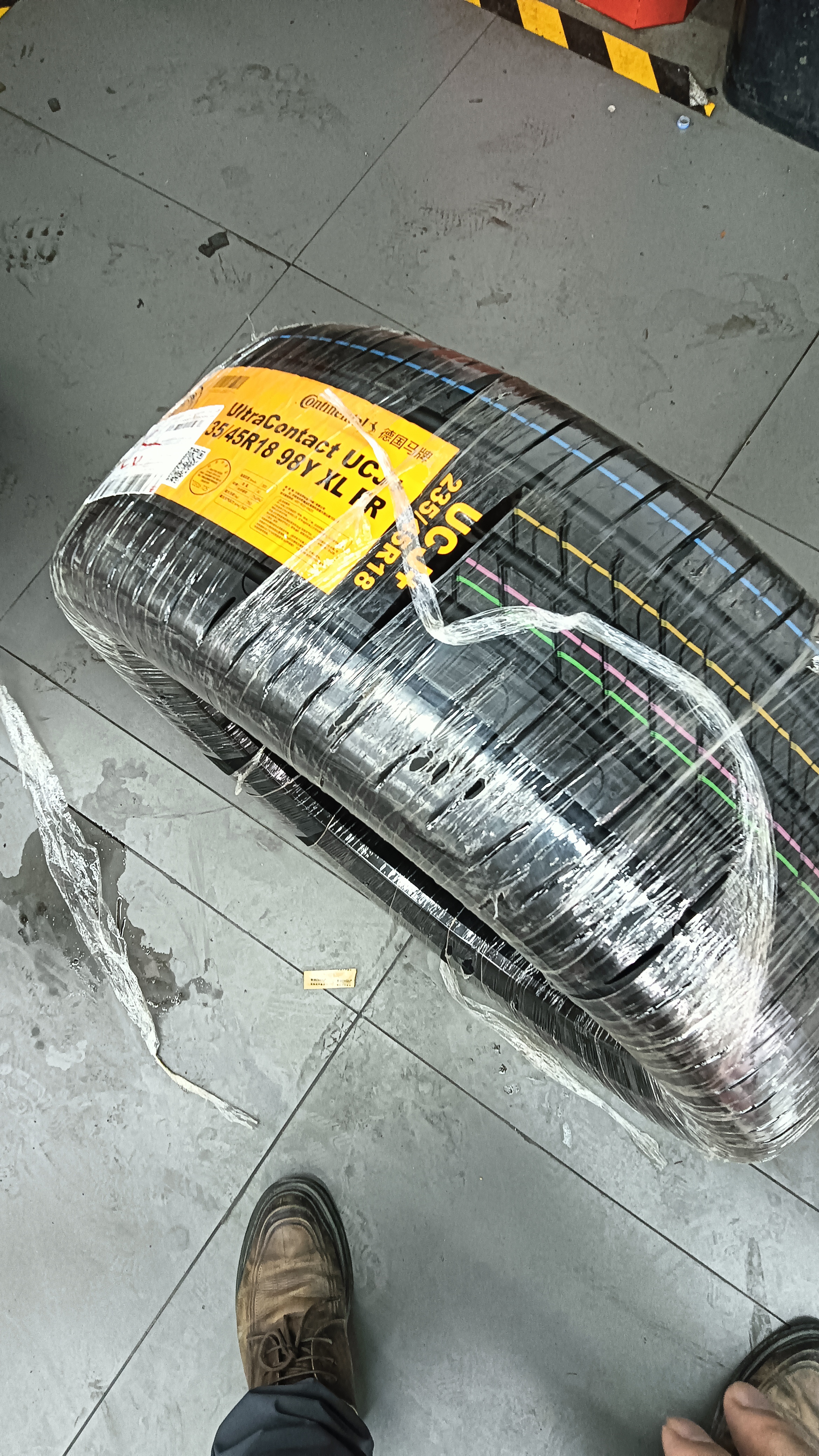 马牌（Continental）汽车轮胎235/45R18 98Y XL FR UCJ+适配丰田凯美瑞/特斯拉Model 3 晒单实拍图