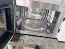 海尔（Haier）白巧不锈钢微波炉 0涂层360°转盘加热 旋转操作易洁耐用内胆 家用小型 老人适用 HW-M2003JW 实拍图