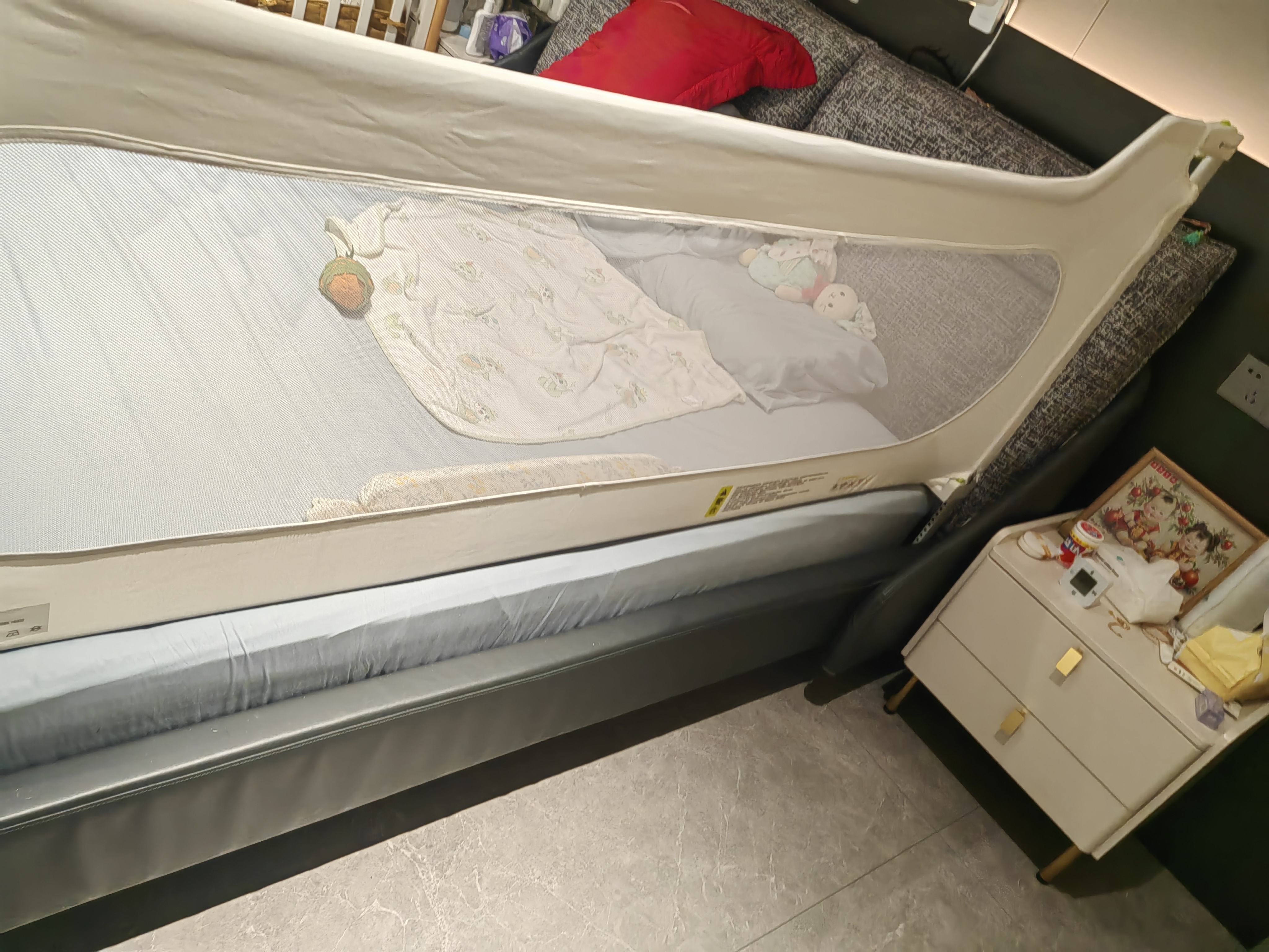 babycare免打孔婴儿床护栏防摔【贝壳白 1.8m*1+2m*2 三面】 实拍图
