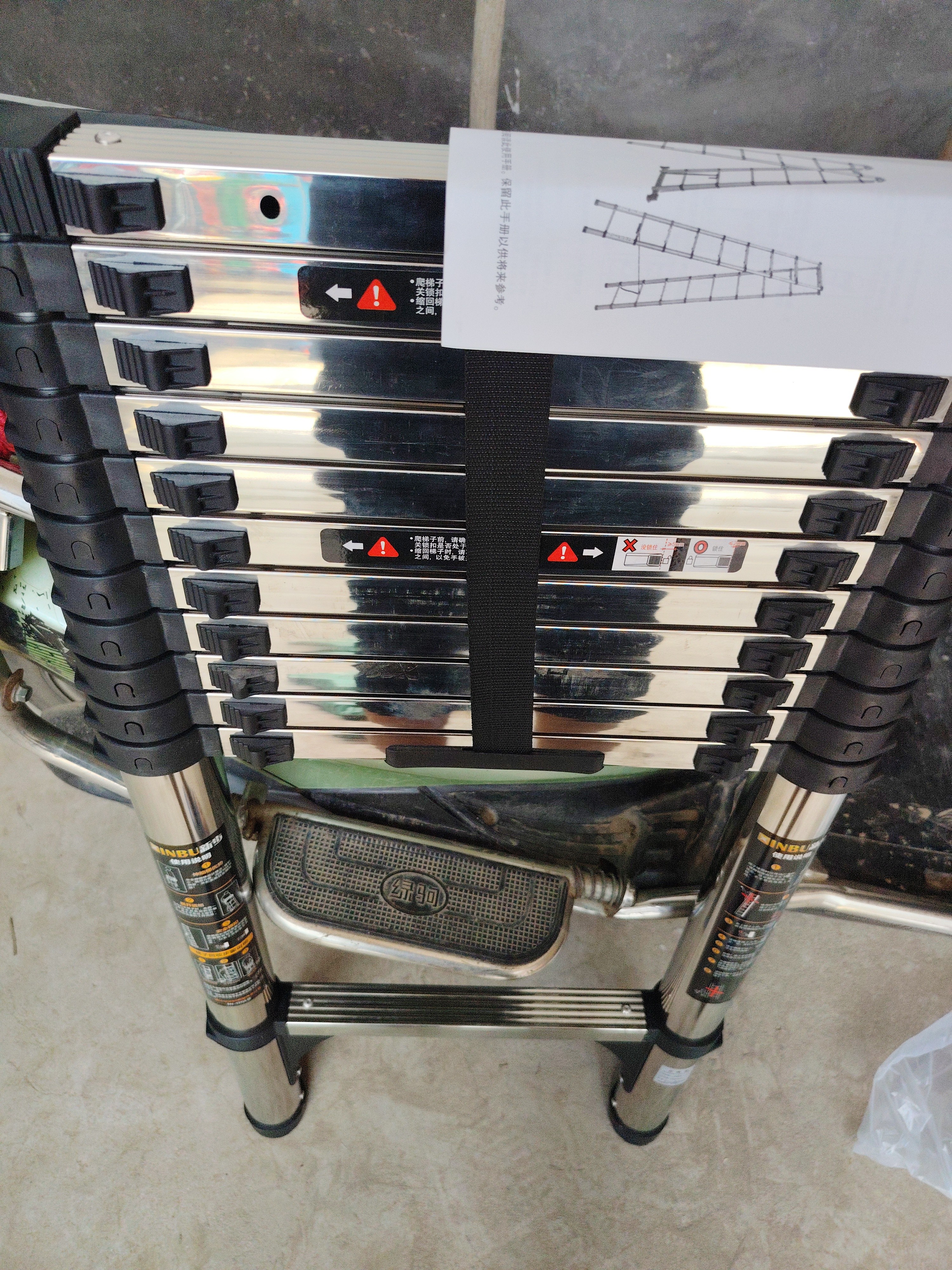 新步伸缩直梯工程专用便携不锈钢铝合金多功能加厚折叠梯家用人字梯子 【加厚不锈钢】直梯4.7米【+安全支撑杆】 300斤 实拍图