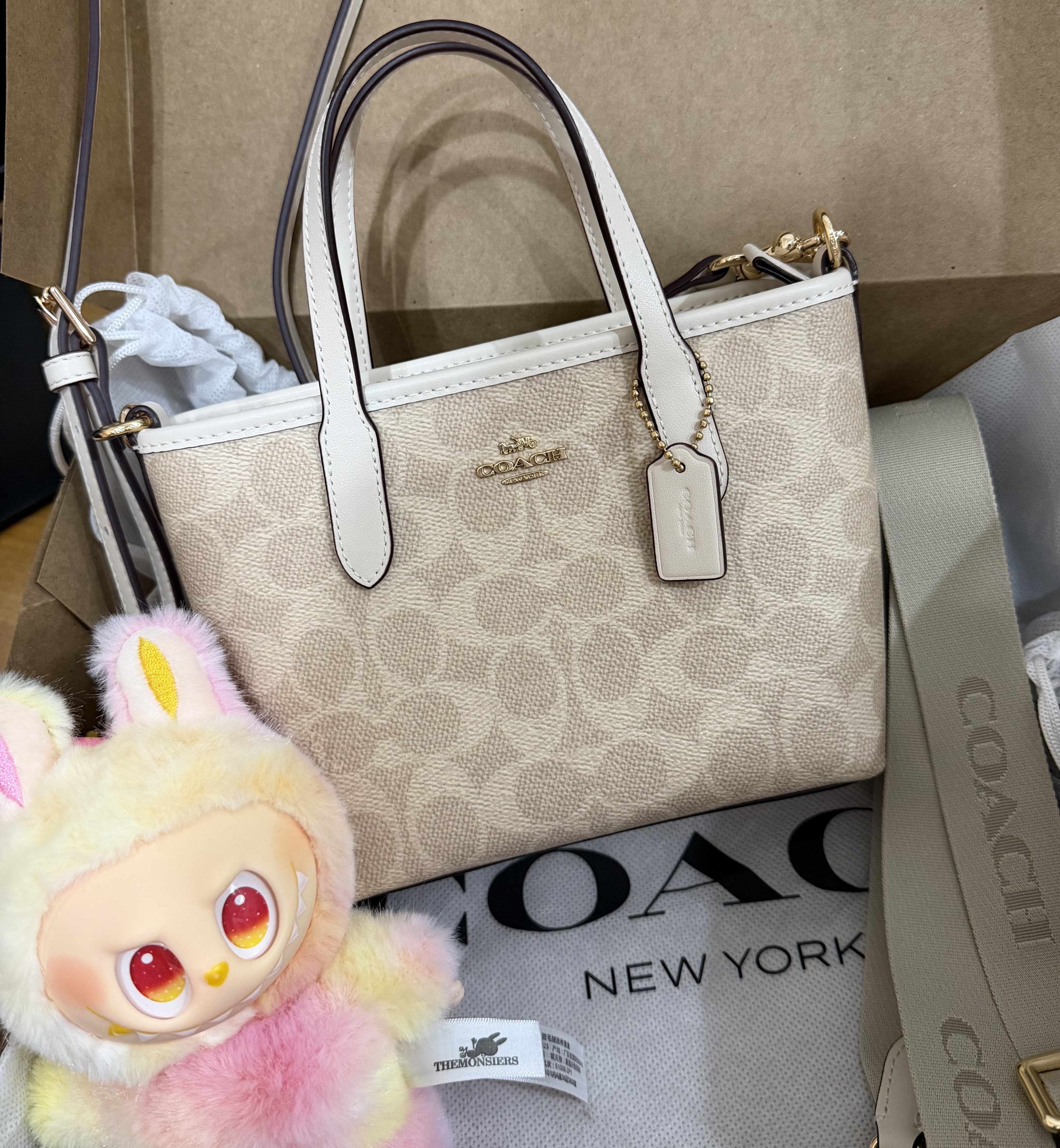 蔻驰（COACH）【品牌直供】女士CITY15小号单肩斜挎托特包沙黄CW032礼物次日达 实拍图