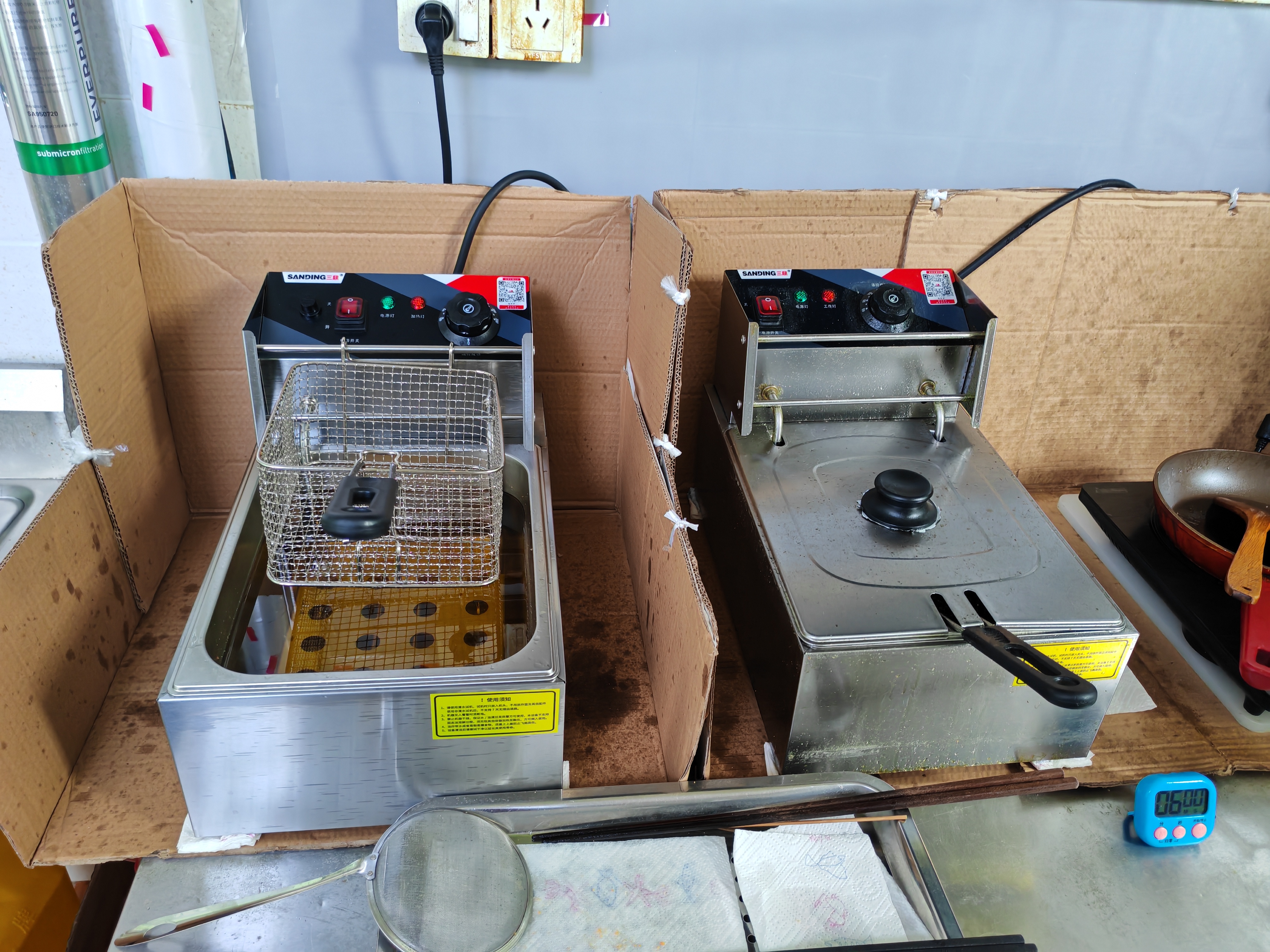 三鼎 电炸炉商用油炸锅油炸机油条机电炸锅油炸炉炸串机油条薯条机小吃设备 10L【独立开关+定温】单缸 加大单炸蓝|+盖 实拍图