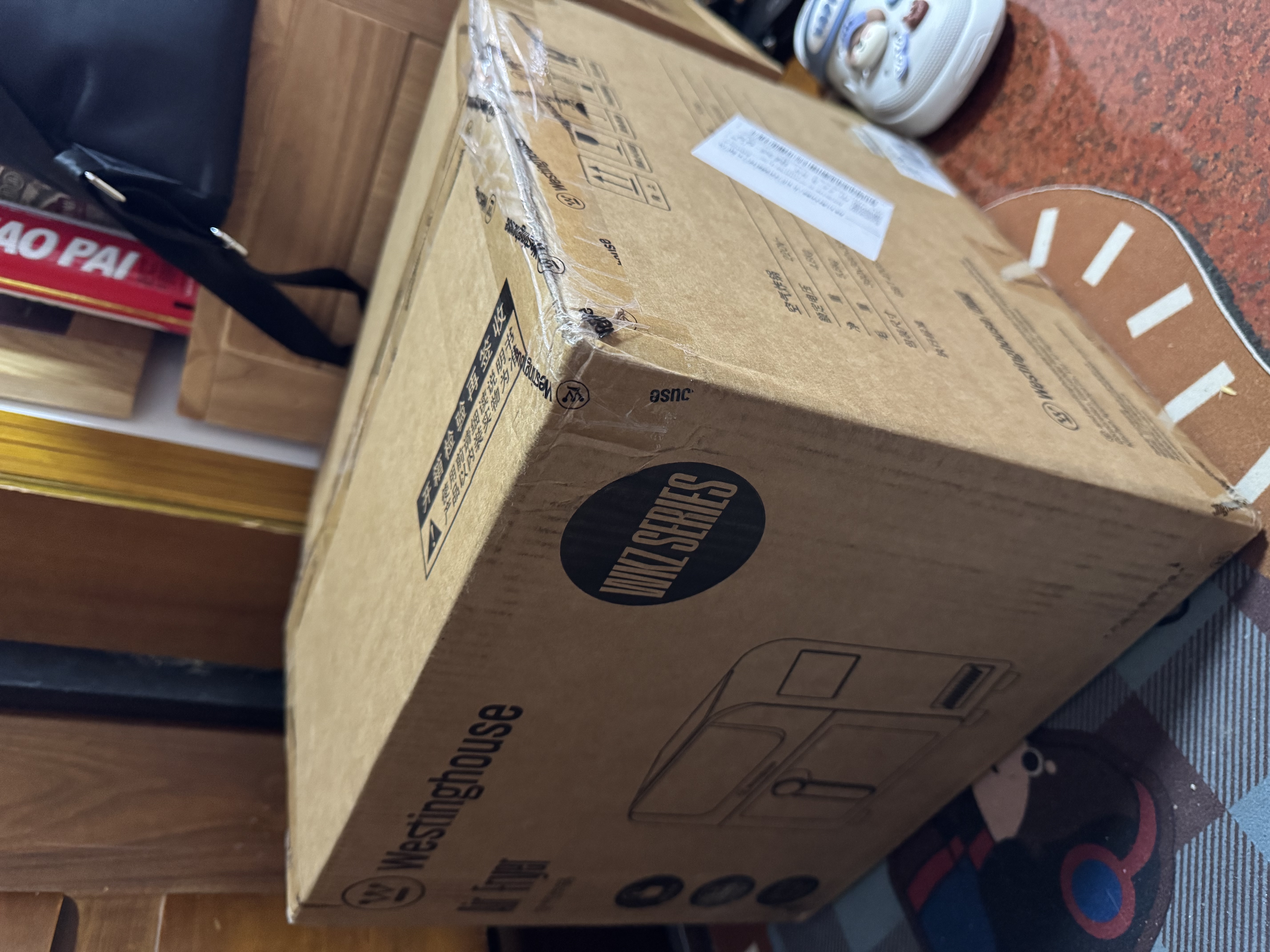 西屋（Westinghouse）纯钛0涂层空气炸锅内外腔不锈钢双热源多功能可视化6L大容量免翻面 WKZ60H10 Max 实拍图
