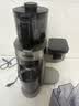 膳魔师（THERMOS）榨汁机旗舰款AI原汁机汁渣分离全自动果汁机果蔬变频触控大屏大口径新款全能榨灰色 实拍图