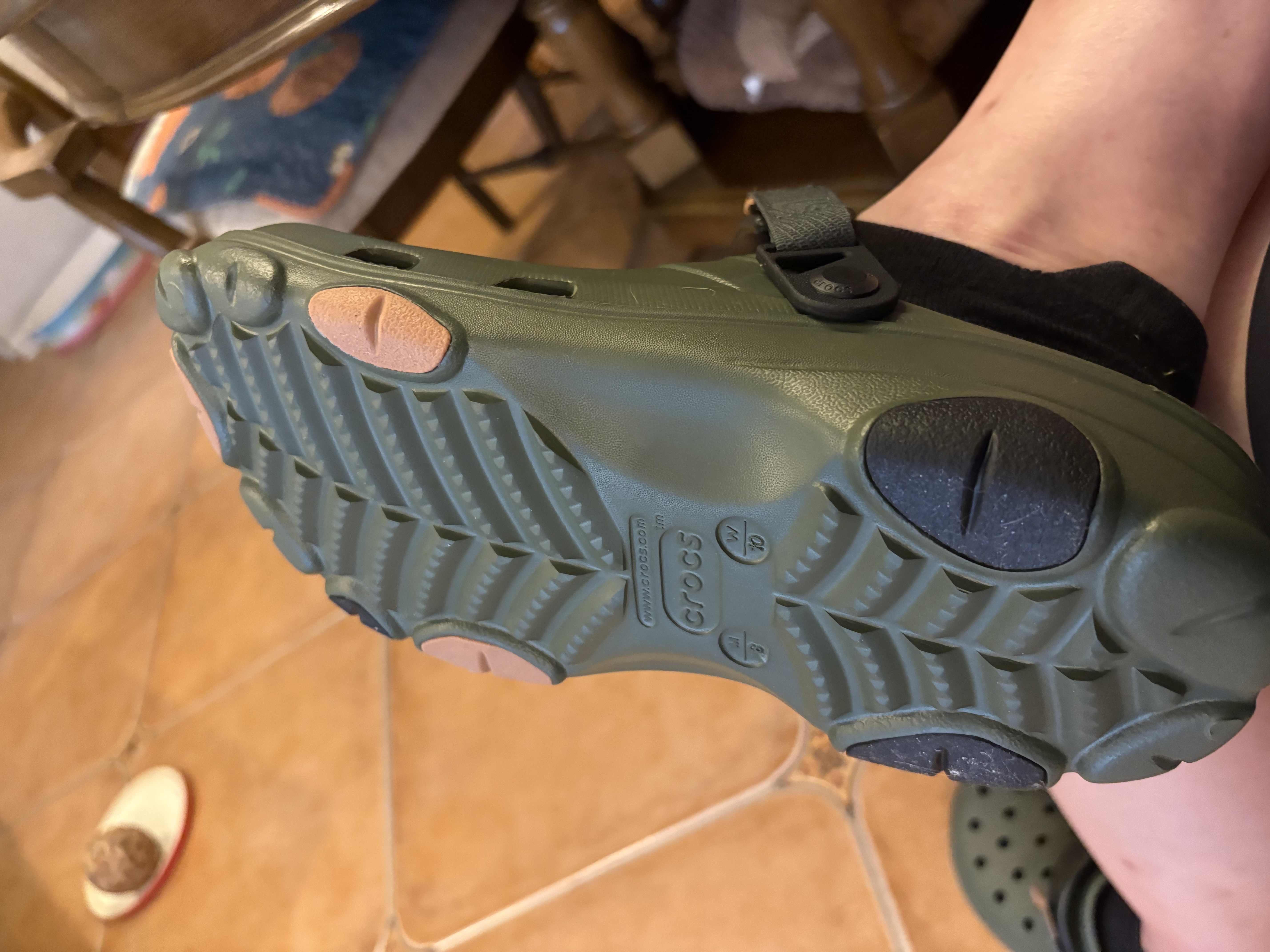 卡骆驰（CROCS）经典特林洞洞鞋|206340 军绿色-309   41 /42(260mm)   实拍图