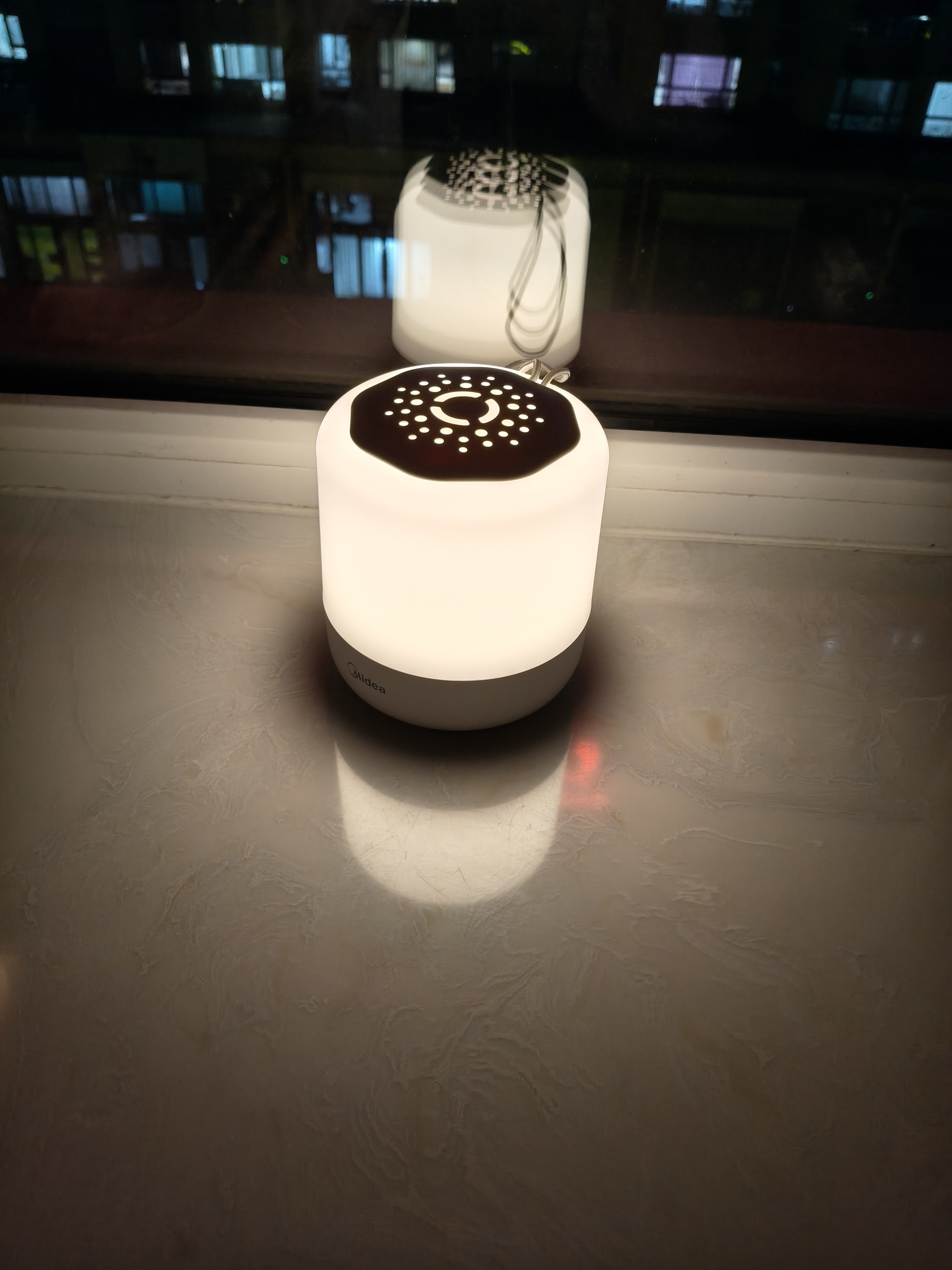 美的（Midea）充电小夜灯婴儿喂奶床头灯氛围睡眠起夜灯节日礼物拍拍灯6000毫安 实拍图