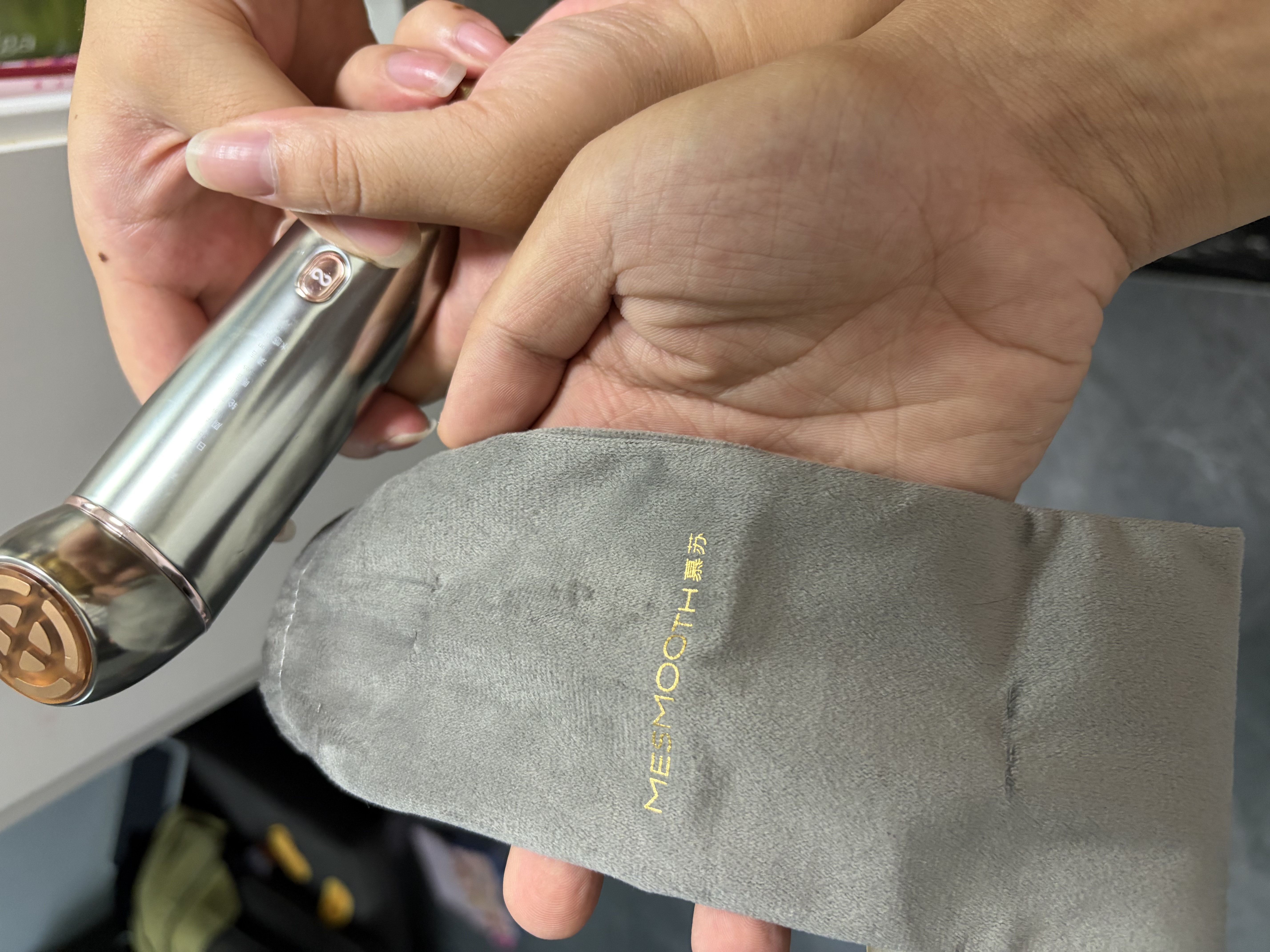 MESMOOTH慕苏美容仪器家用脸部提拉嫩肤神器面部眼部按摩仪嫩肤礼物送女友 A1月光银 实拍图