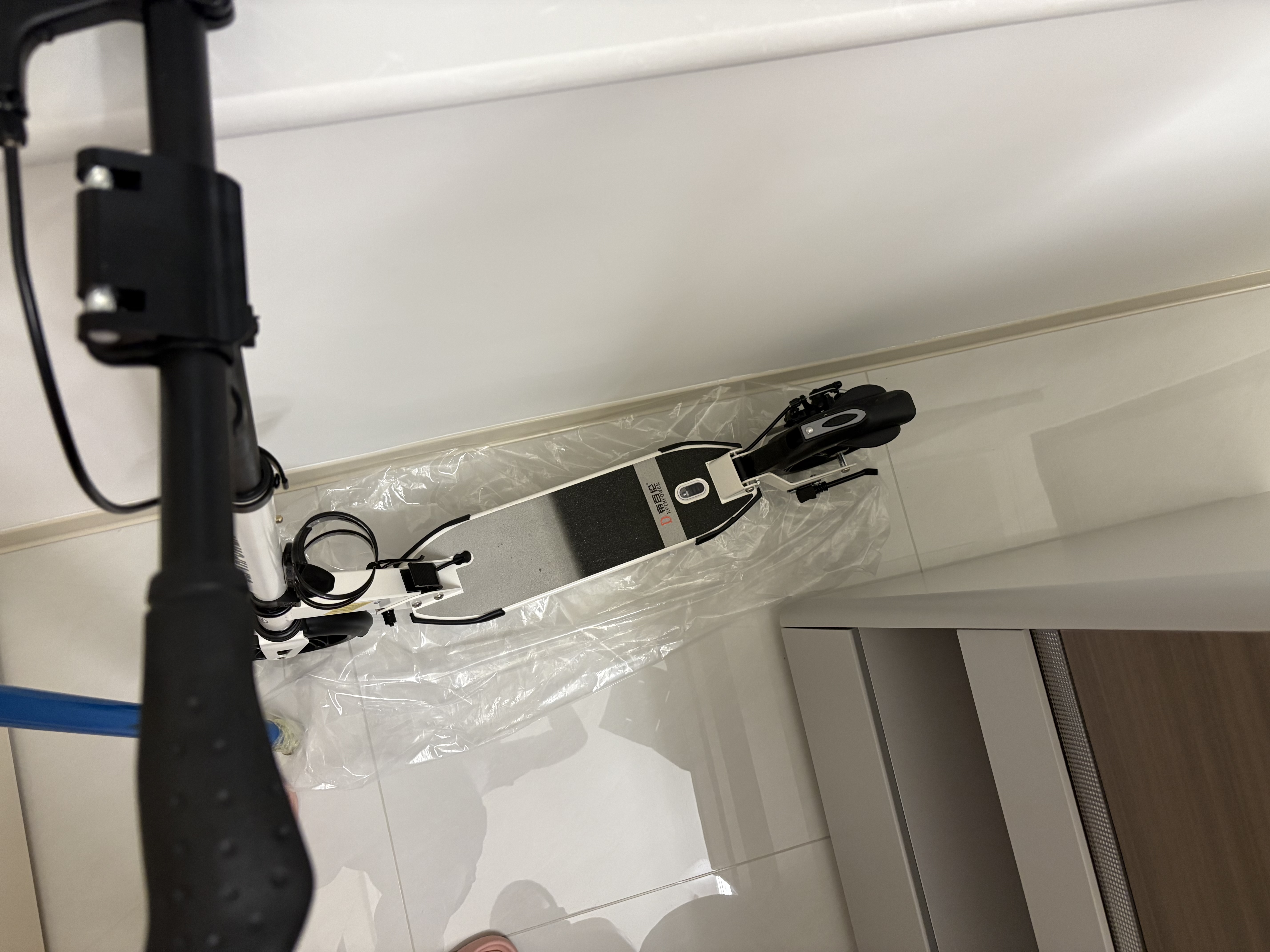 帝百伦（DEPTHPOWER）滑板车成人代步6-12岁35岁大人儿童大童以上学生折叠双减震平衡车 豪华白【碟刹手闸脚刹+防滑轮】 实拍图