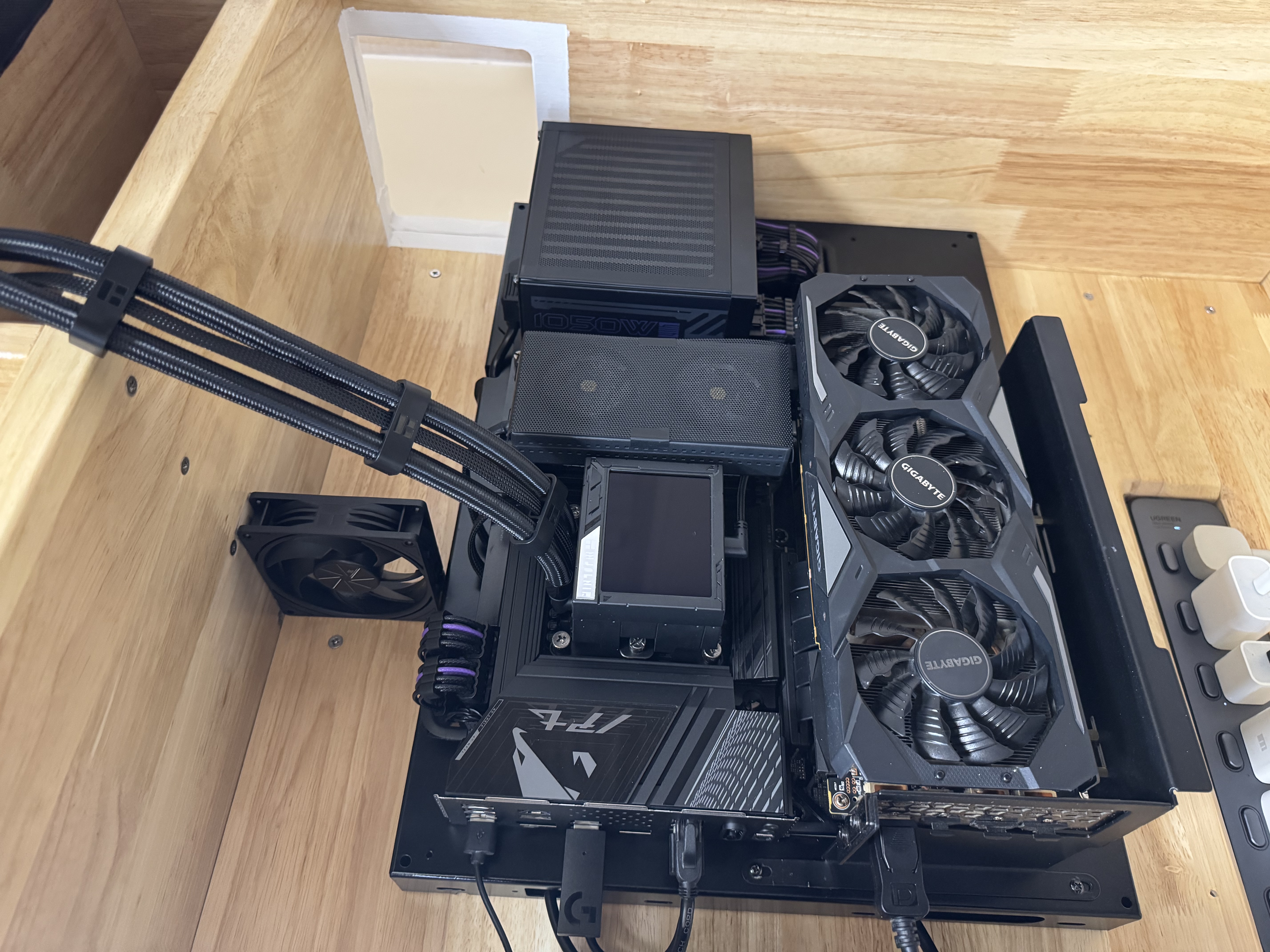 利民（thermalright）TL-P9 9cmPWM机箱散热风扇  2200转速PWM  S-FDB轴承  4PIN PWM 实拍图
