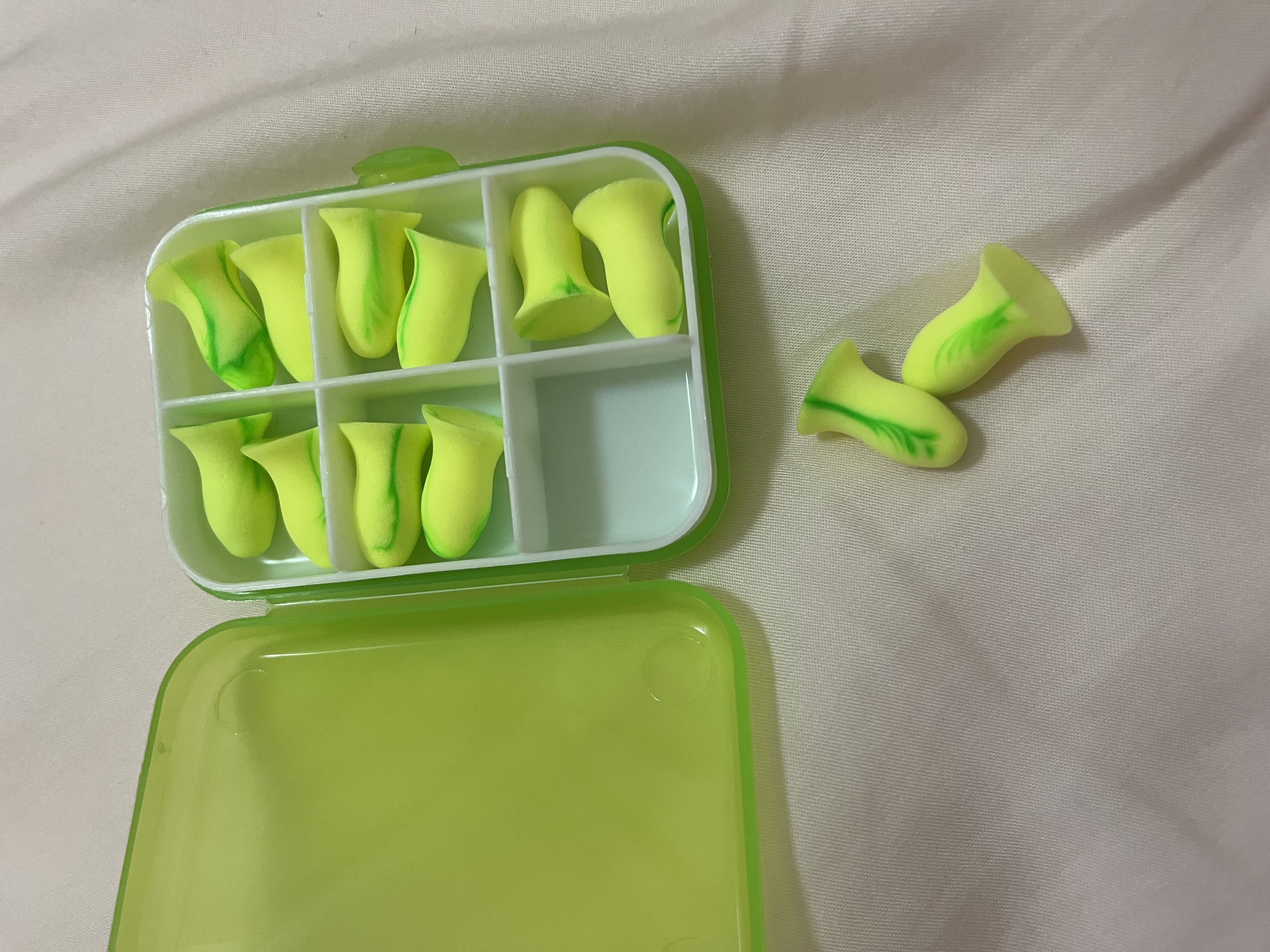 宜家依隔音耳塞睡眠超强级防噪音降噪专用睡觉打呼噜静音女生不伤耳朵 实拍图