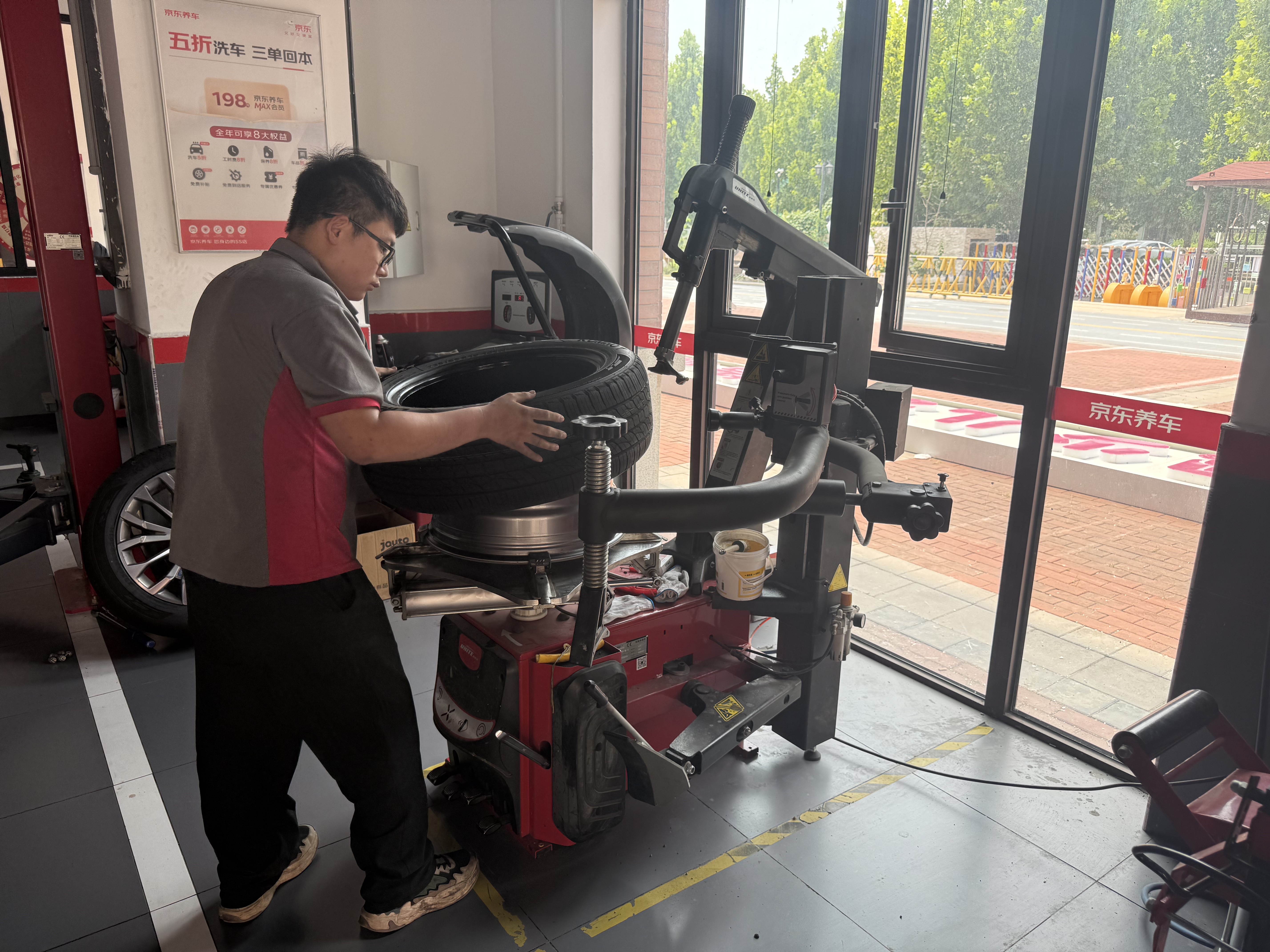 锦湖KUMHO汽车轮胎 235/55R19 101H KL33 适配哈弗H6/奥迪Q5L/奔驰GLC 实拍图