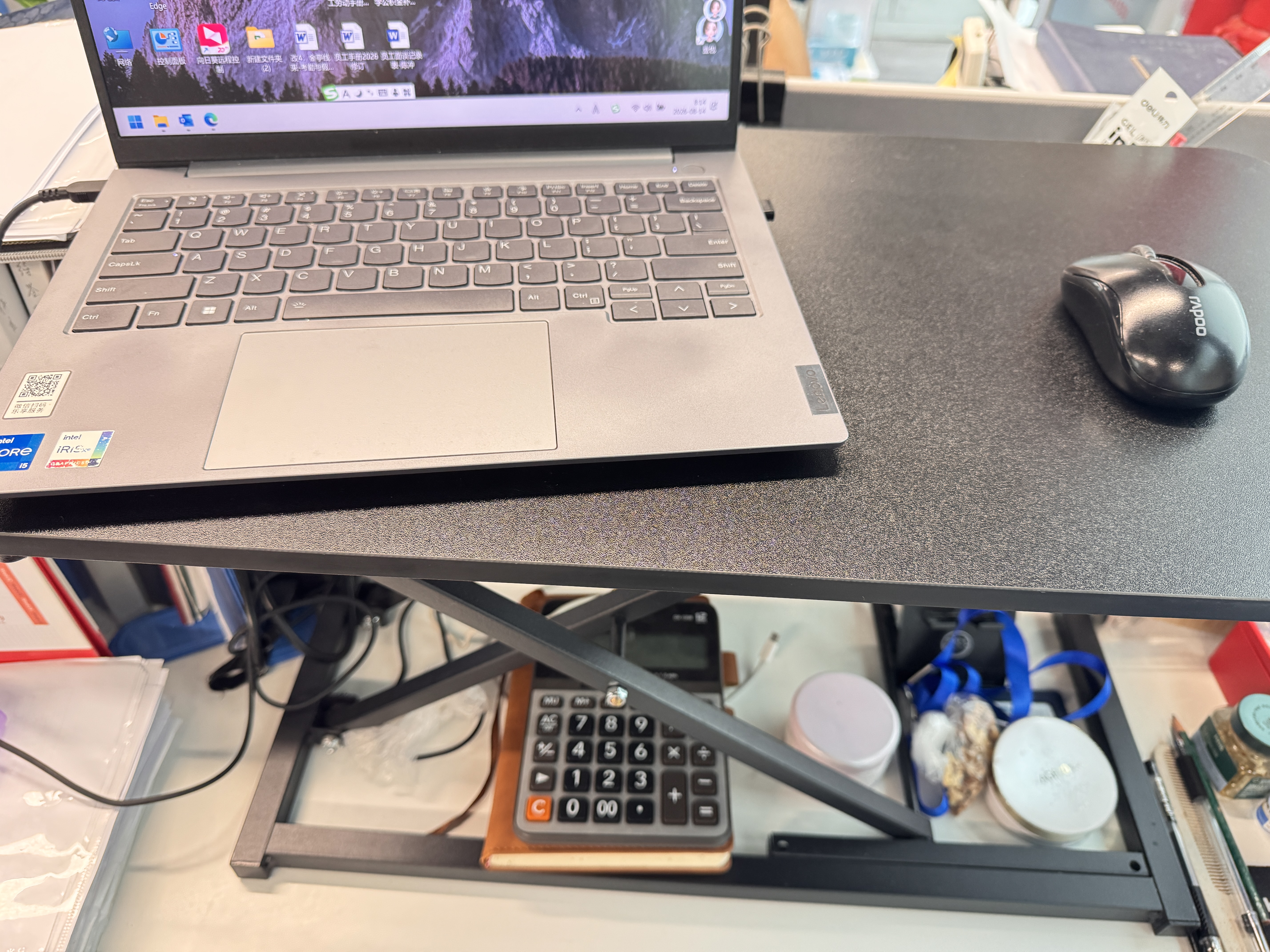 全品屋升降电脑桌站立办公书桌显示器升降支架台式工作台桌 【七档手动升降】-曜石黑 健康办公 实拍图