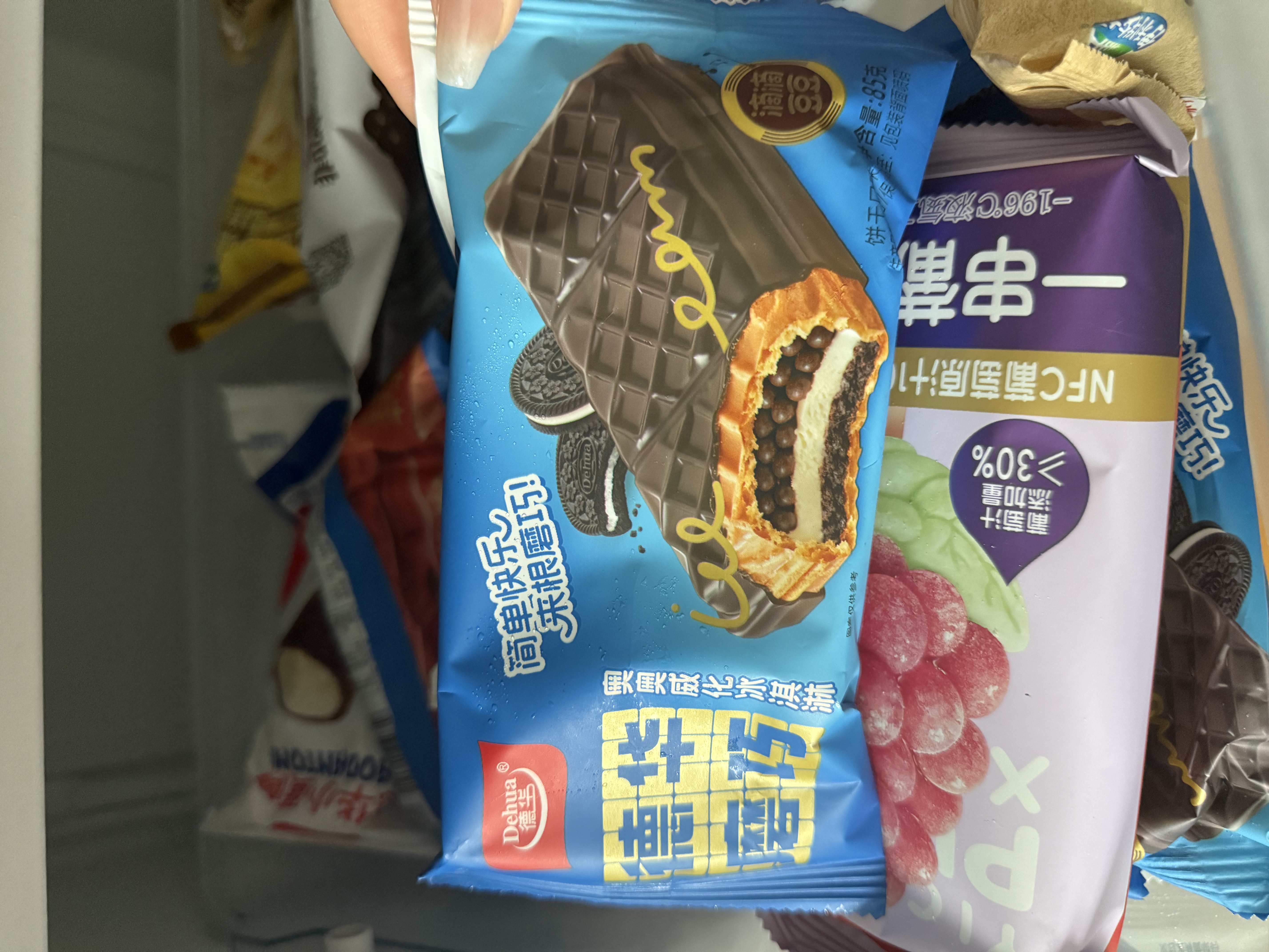 德华磨巧巧克力奥奥威化冰淇淋 85gx6支装 脆皮夹心雪糕 高克重 实拍图