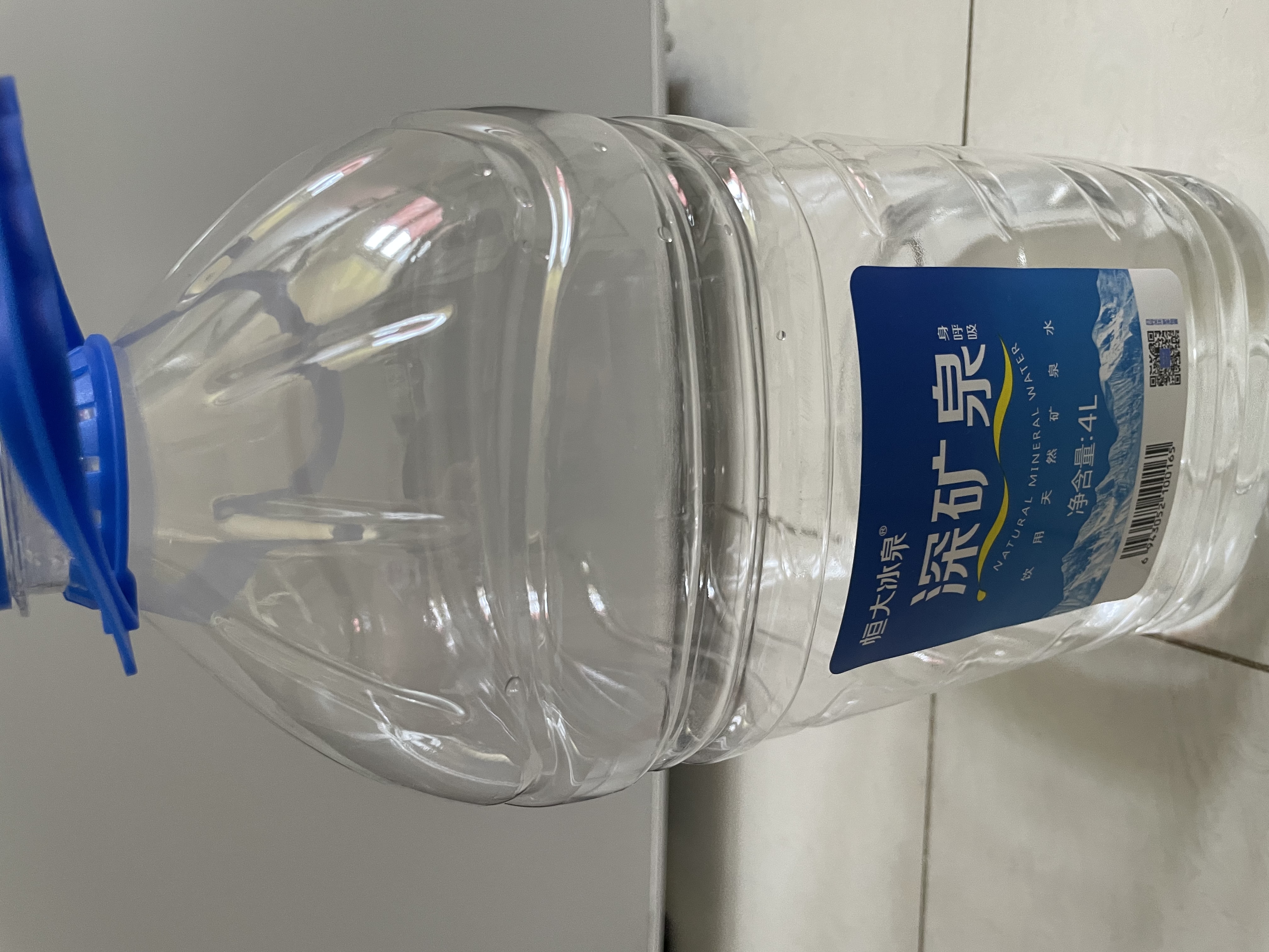 恒大冰泉天然饮用矿泉水4L*4桶整箱装大桶泡茶露营桶装水京东自营热门商品 实拍图