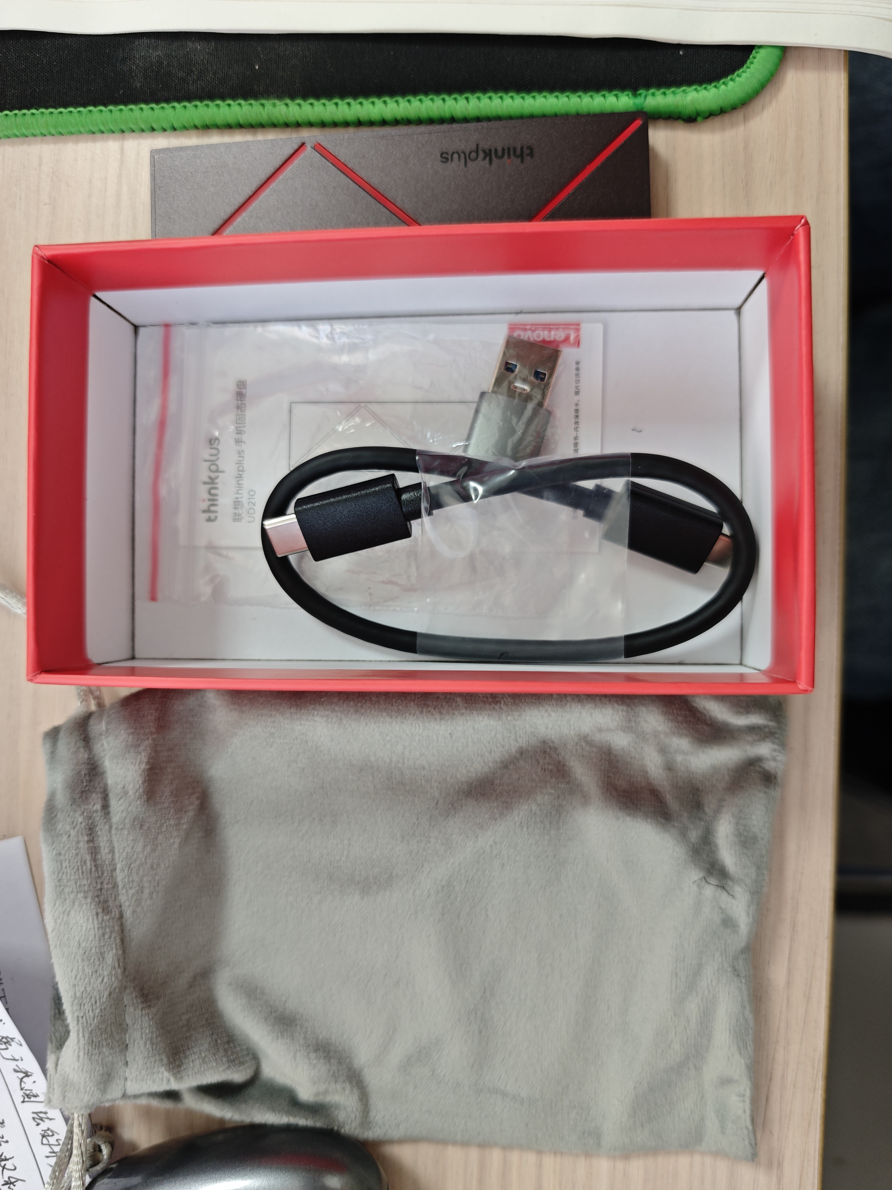 thinkplus联想 512GB 移动固态硬盘（PSSD）Type-c USB 3.2 2000MB/s高速双接口手机直连笔记本 UD210系列 实拍图