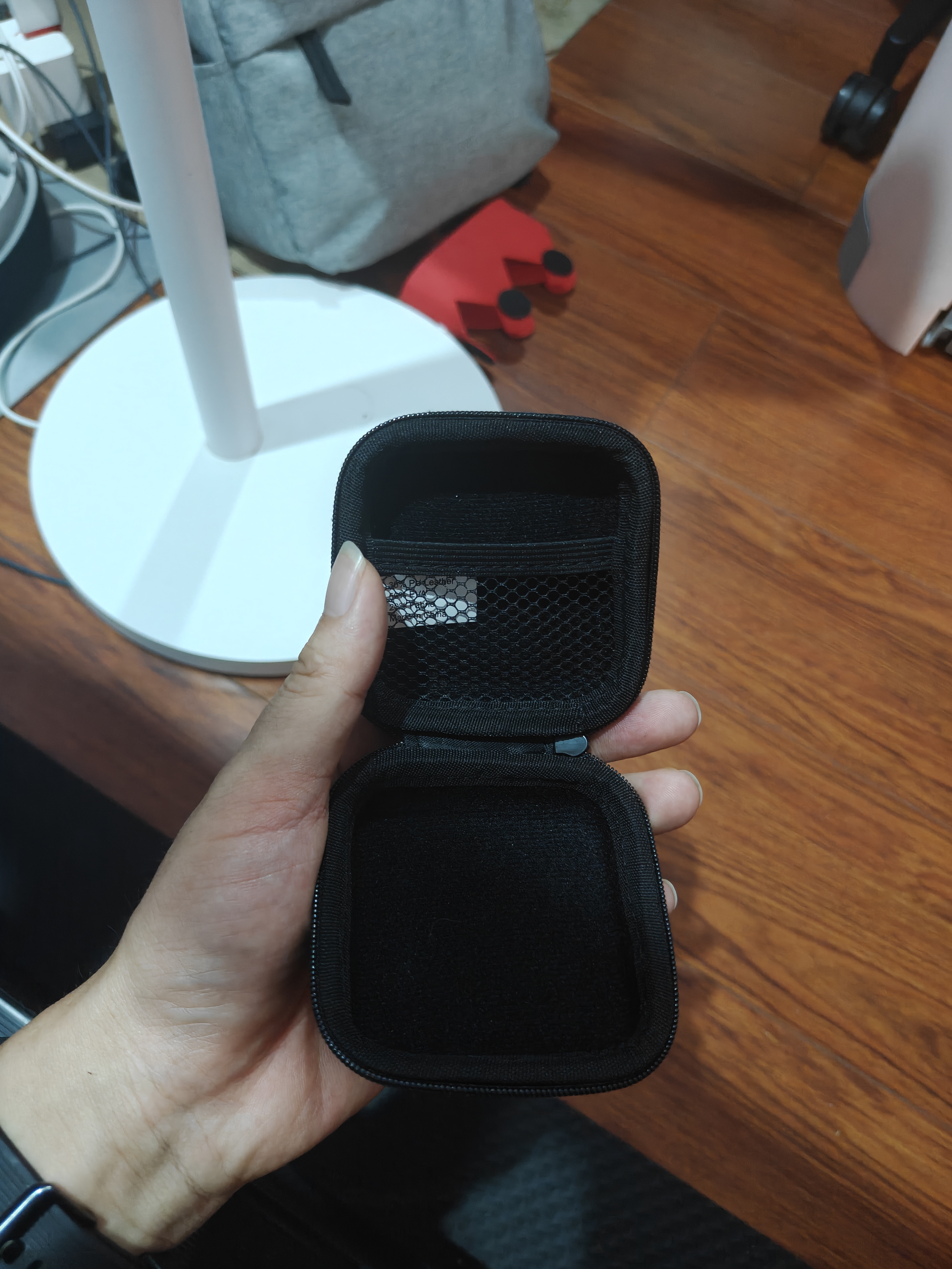 绿联2.5英寸移动硬盘包多功能数码配件收纳盒 硬盘收纳包数据线移动电源充电宝器U盘保护套 50274 实拍图
