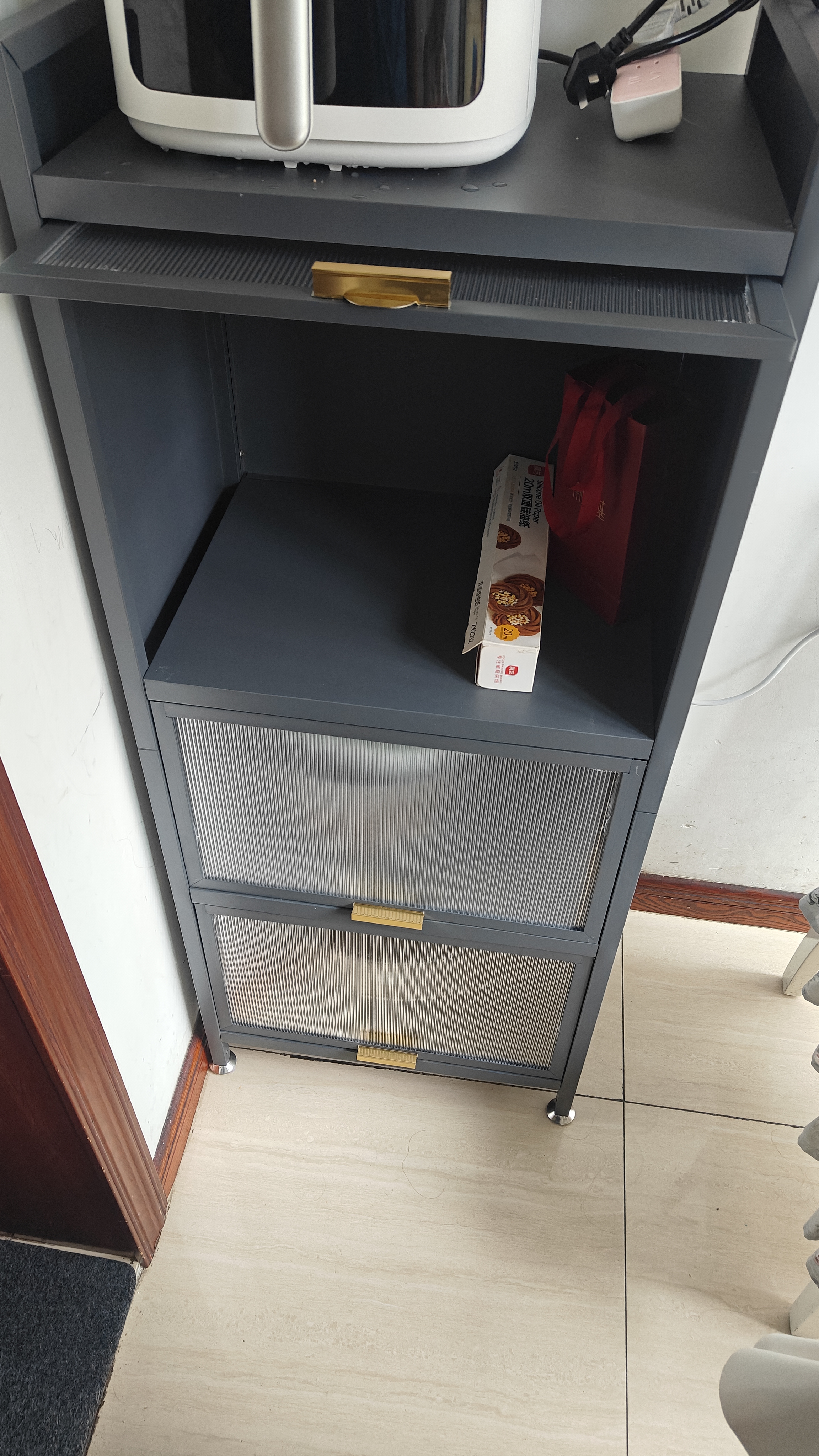 帅仕（shuaishi）厨房用具置物架落地餐边橱柜冰箱夹缝收纳碗柜微波炉烤箱储物柜子 灰【顶层加高】4层50长36深-特厚款 实拍图
