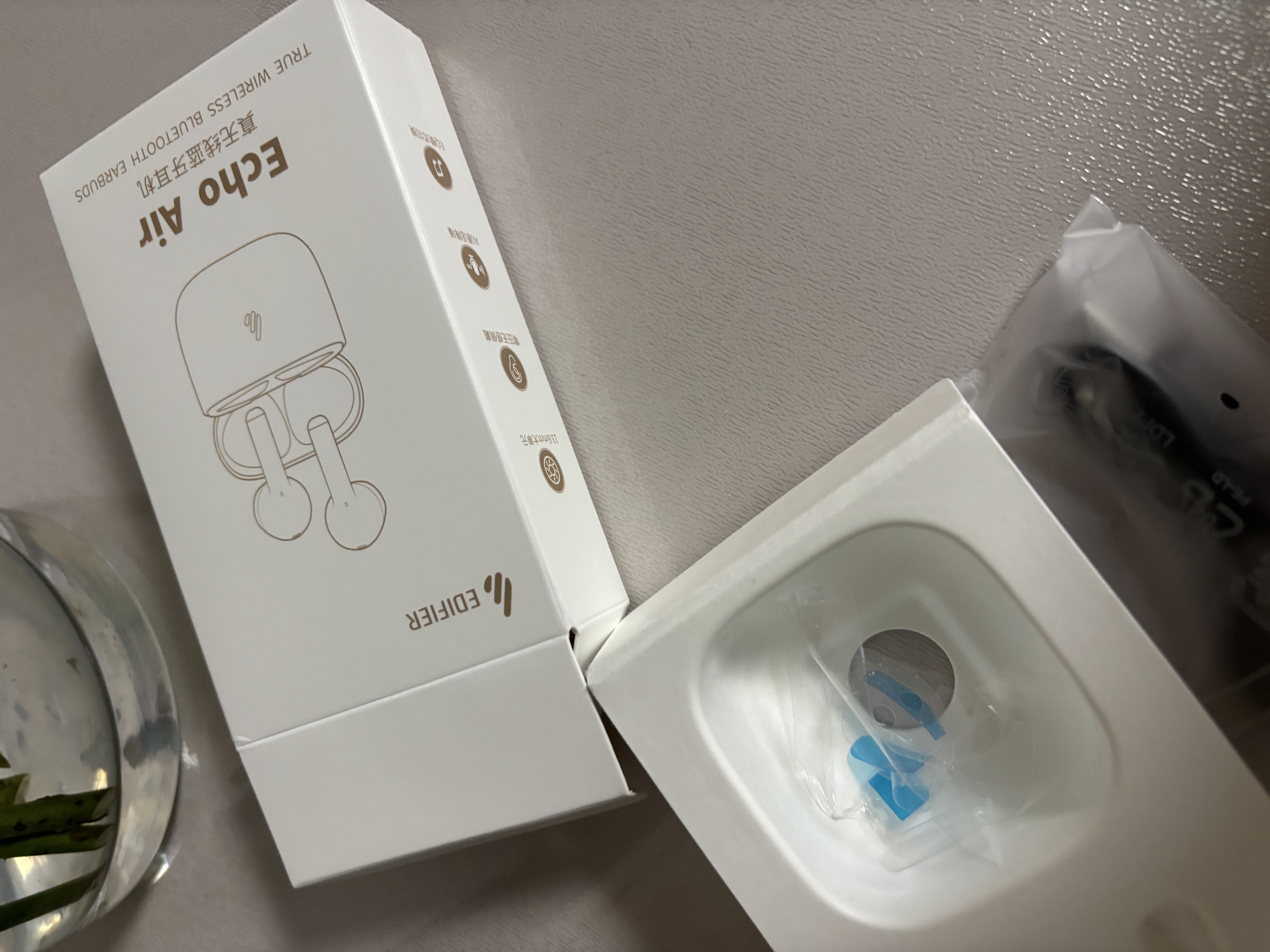漫步者echoair爱可真无线蓝牙6.0耳机半入耳式通话降噪长续航同声传译适用全部手机耳塞耳机礼物 【定位防丢失+同声传译】Echo Air墨岩灰 实拍图