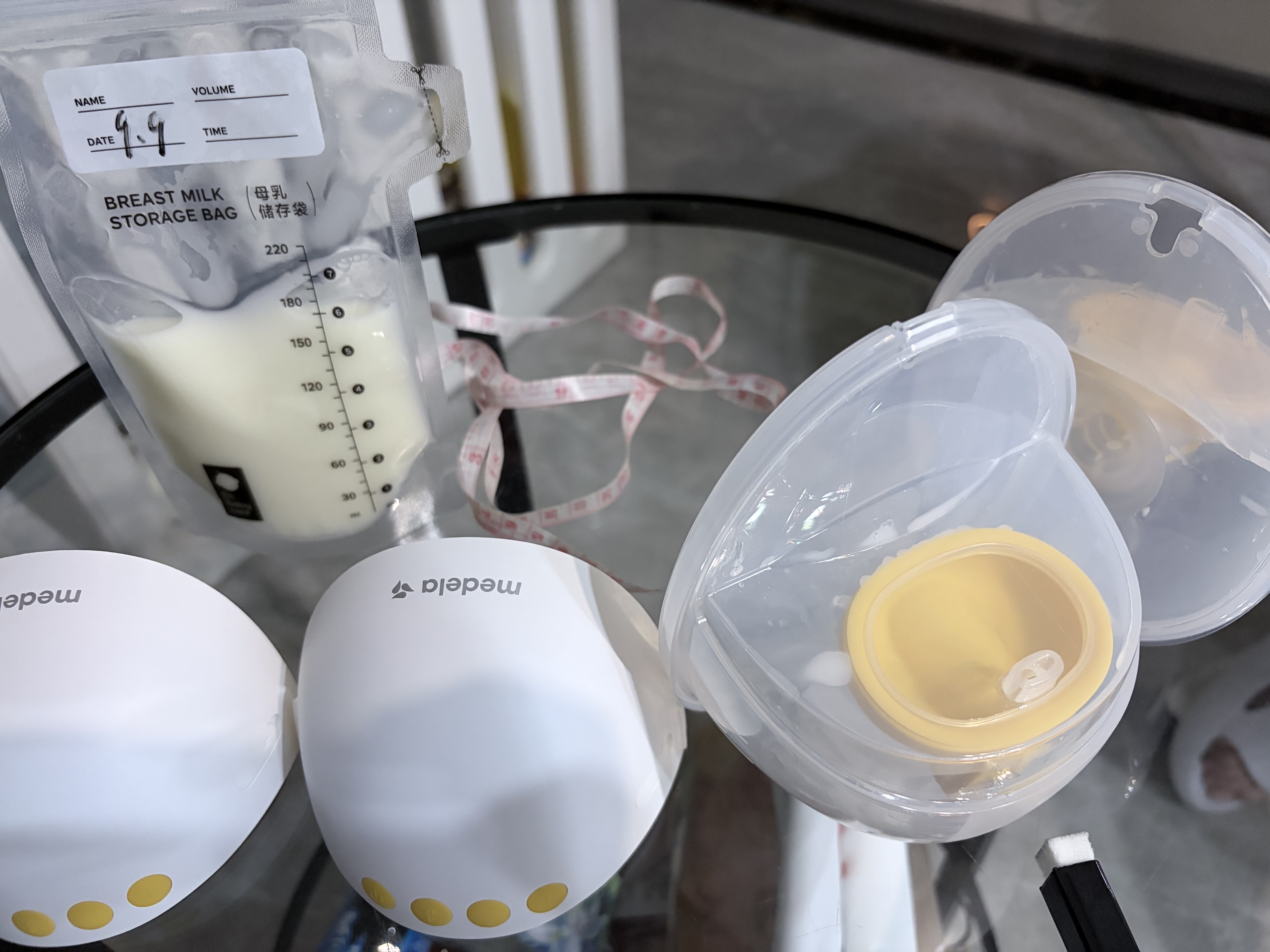 美德乐（Medela）吸奶器电动双边吸奶器免手扶无痛按摩无线一体穿戴式 畅动 实拍图