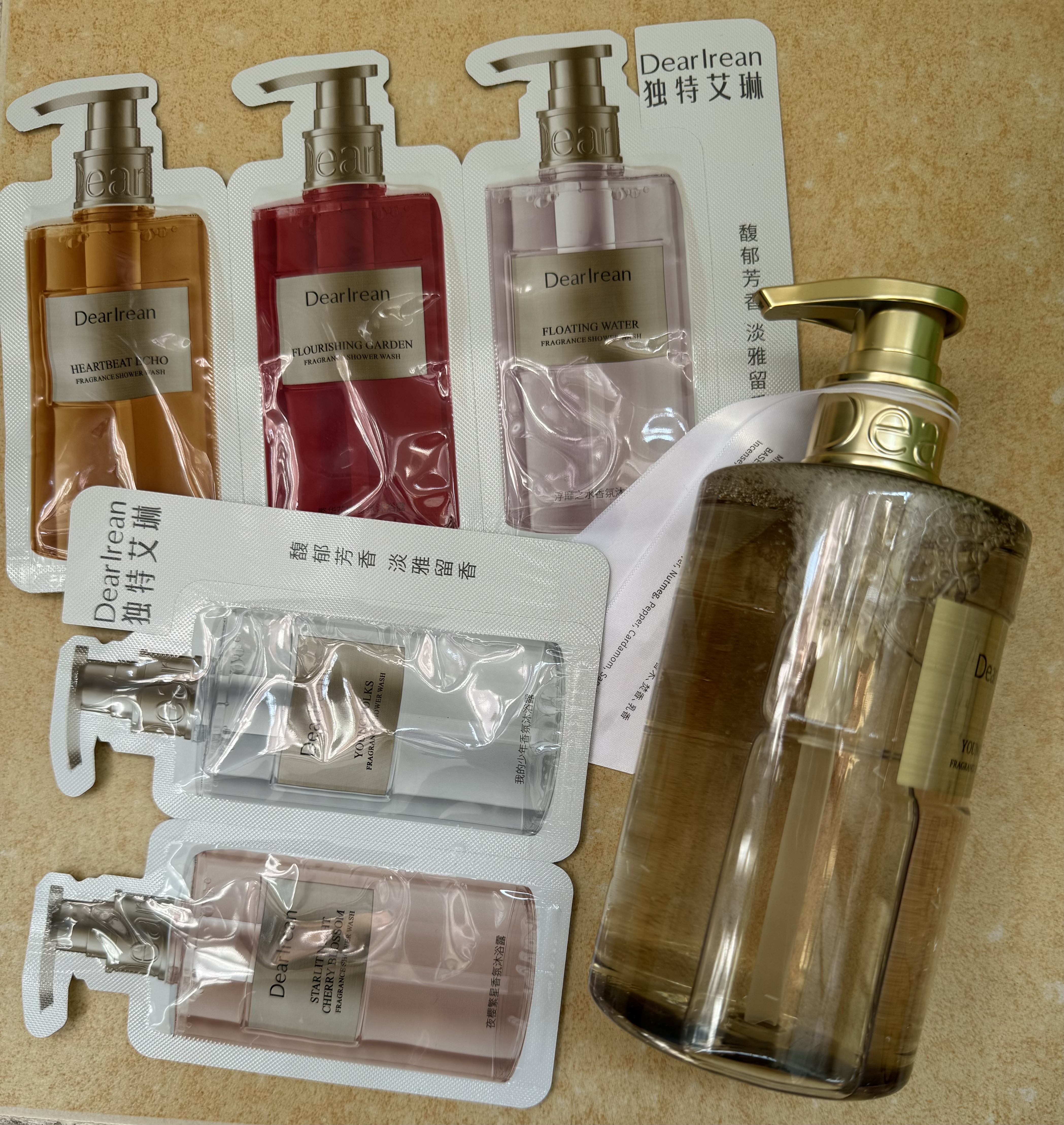 独特艾琳（Dear lrean）香氛沐浴露试用装10ml*3片（浮靡之水+繁华花园+心跳回响） 实拍图