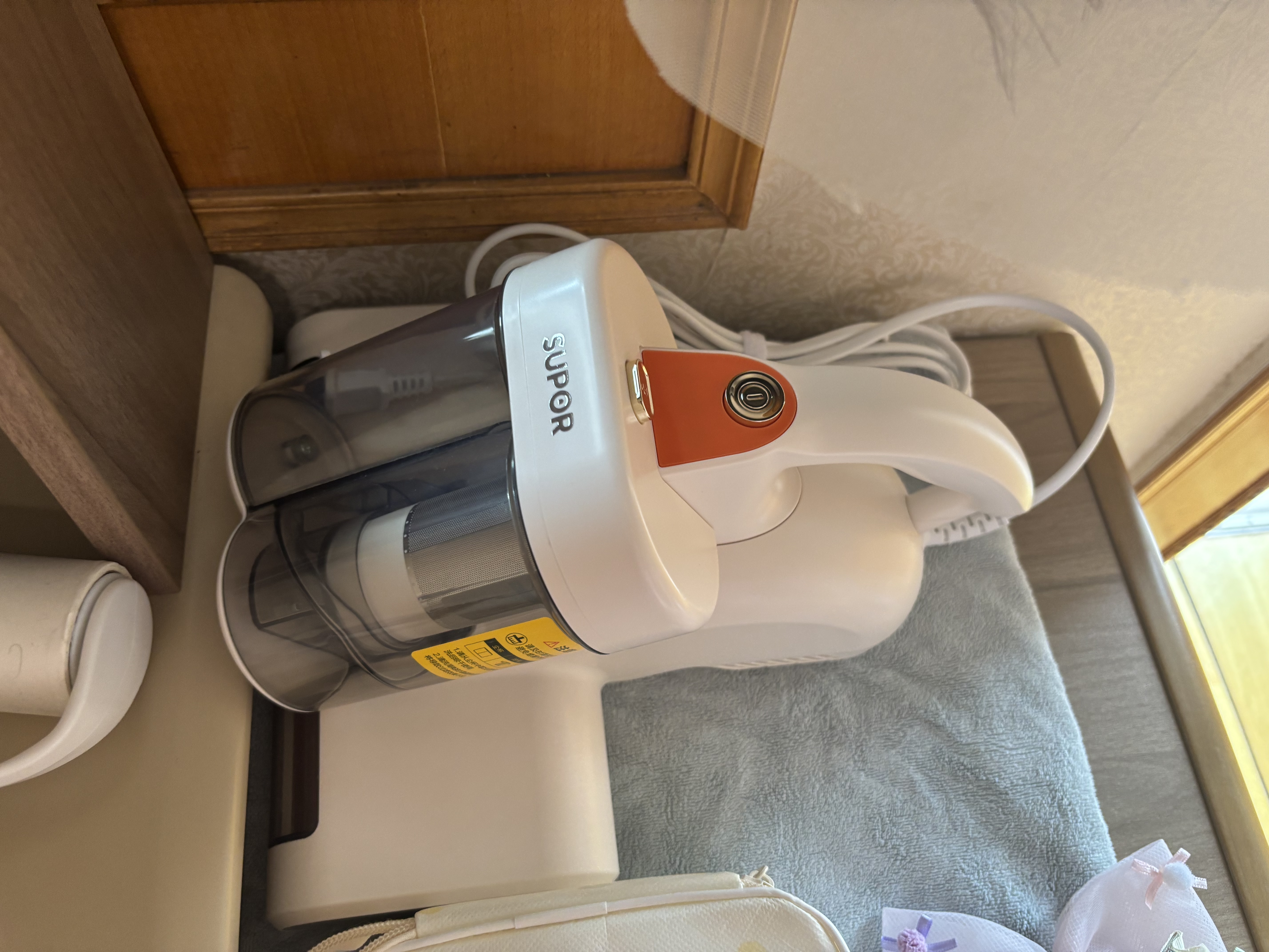 苏泊尔除螨仪TOP【母婴级认证】大吸力床上高温杀菌吸尘器三合一65℃宠物除螨除毛一体机床宝ERC-TT07M 实拍图