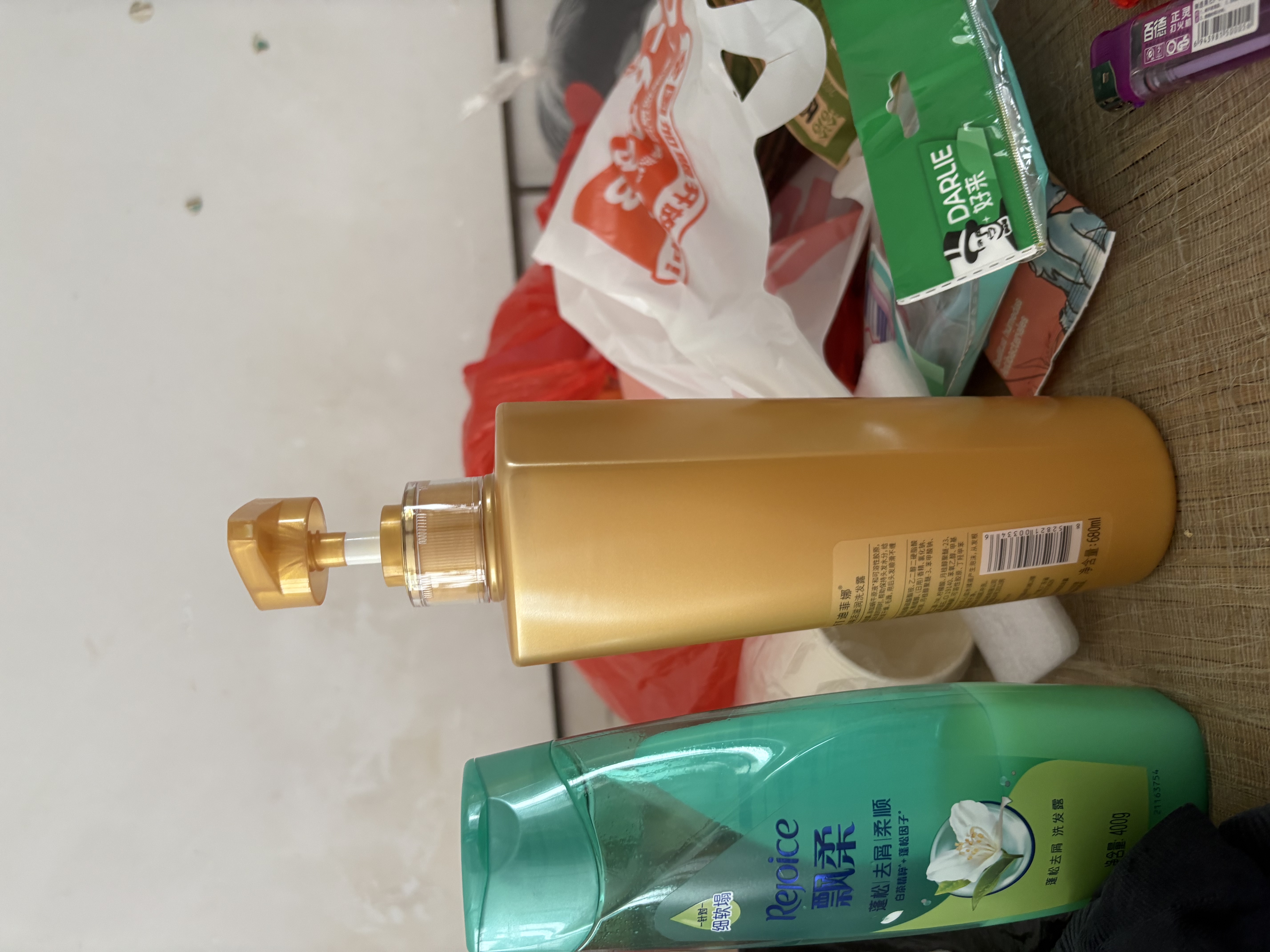 迪菲娜蜗牛洗发水毛躁滋润顺滑洗发水护发素套装家庭装 蜗牛滋润洗发水680ml 实拍图