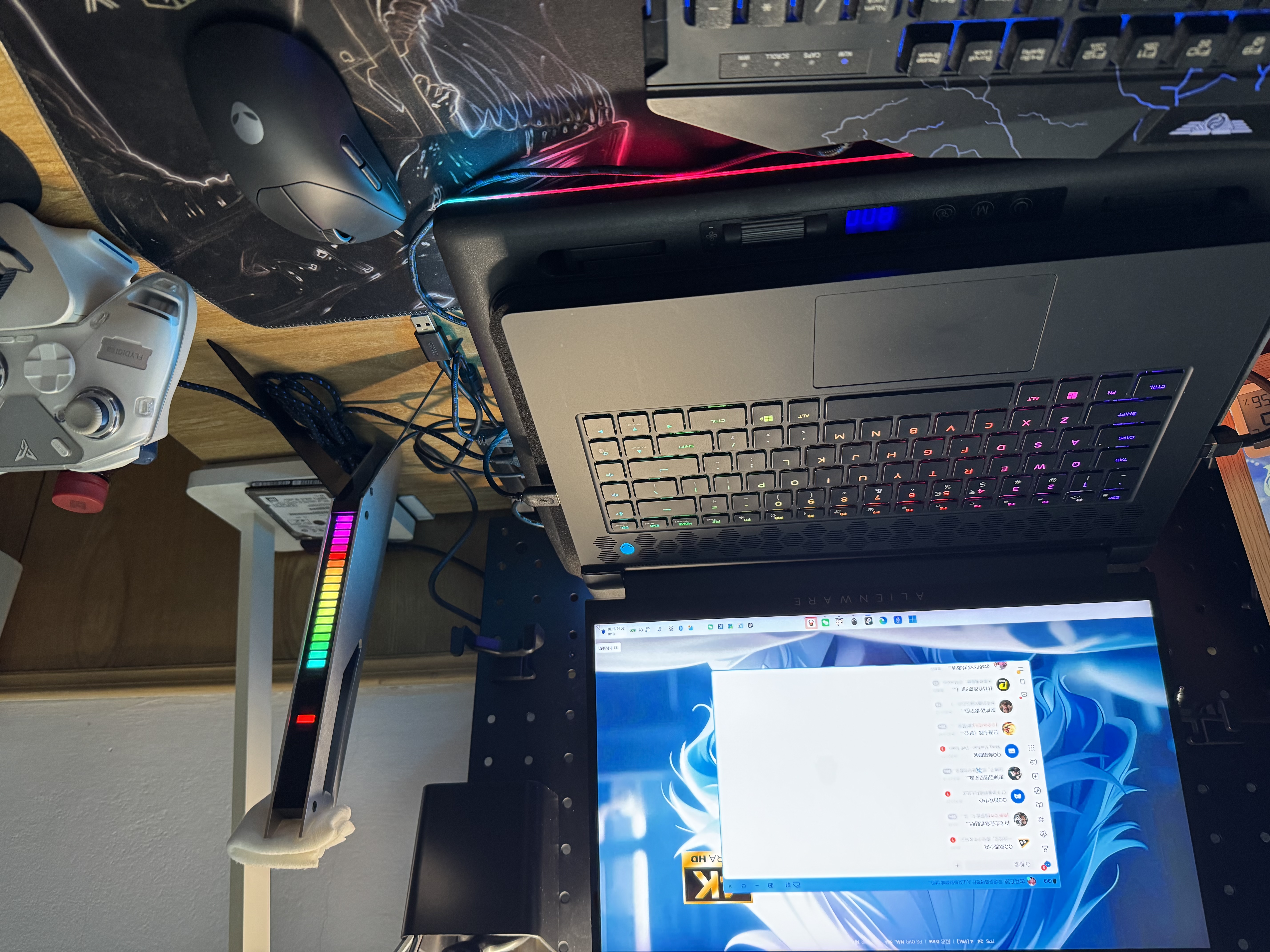 外星人（Alienware）Pro专业版轻量化电竞鼠标 无线2.4g游戏宏鼠标 超长续航 2.6wDPI 小于60g 节日礼物 黑色 实拍图