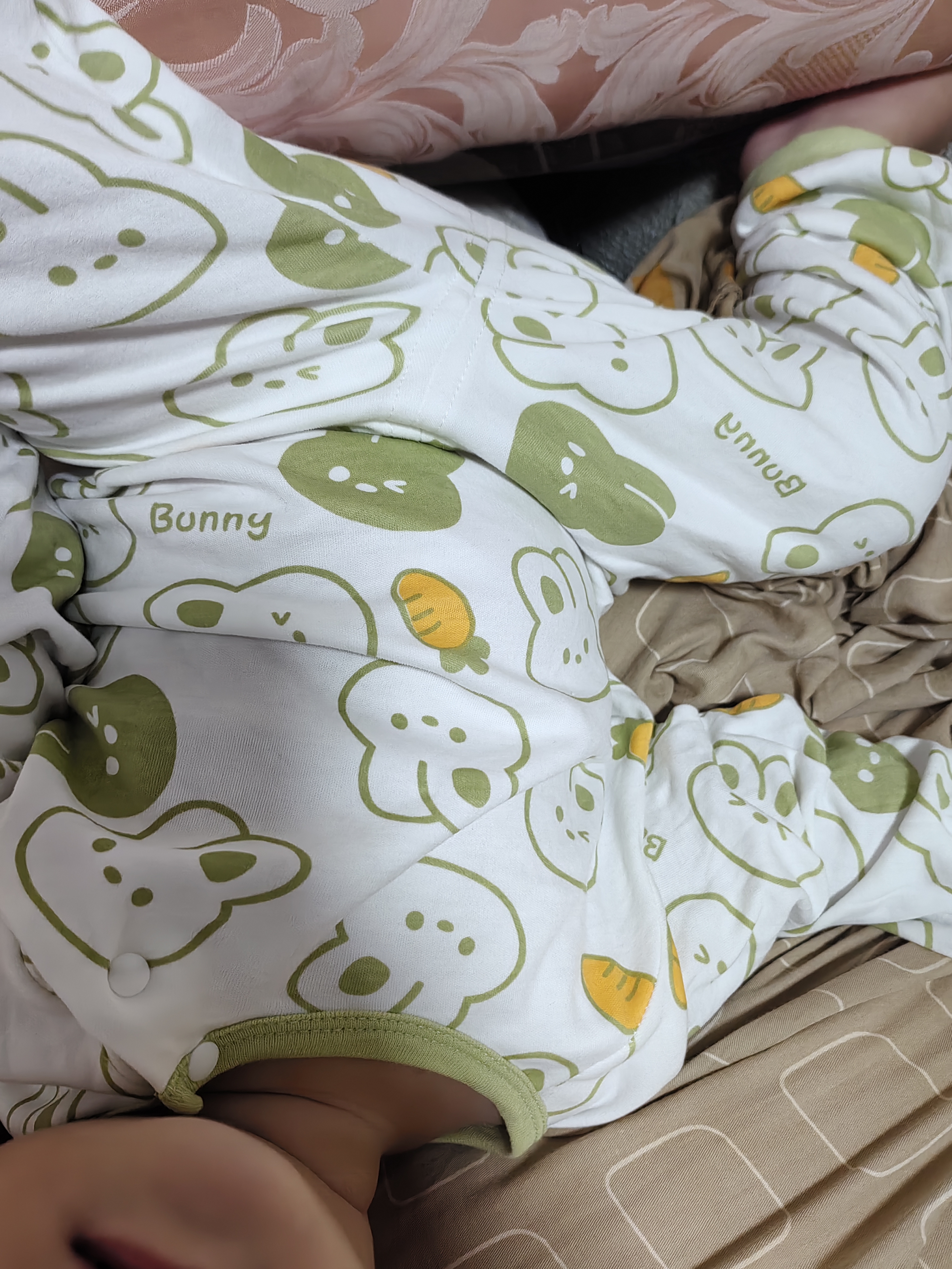 多嘻噜卡儿童套装四季宝宝家居服睡衣中小童卡通长袖 嫩绿萝卜兔 90 实拍图