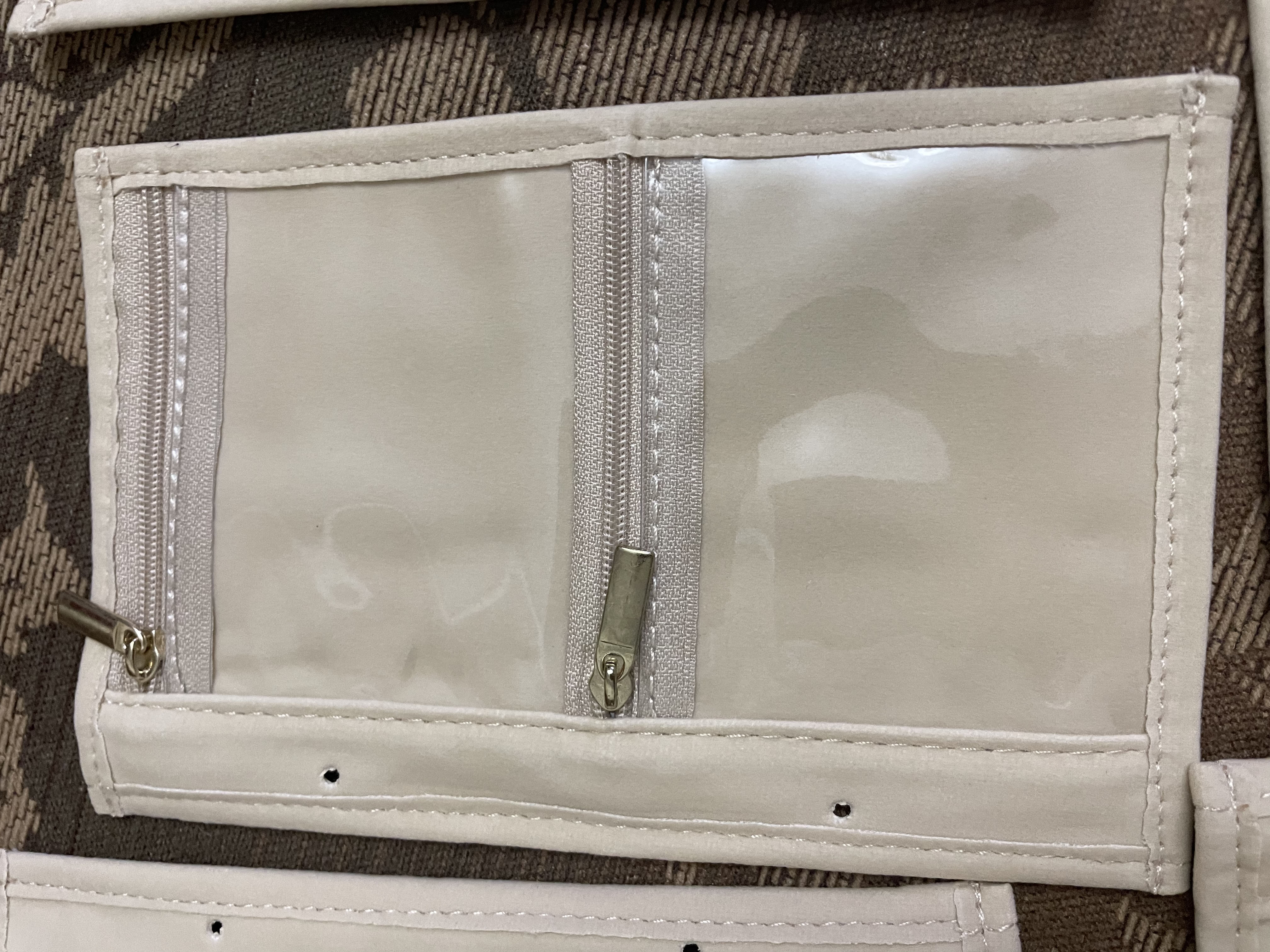 VLANDO首饰收纳册旅行便携防氧化大容量首饰包生日礼物驼色5页绒布袋 实拍图