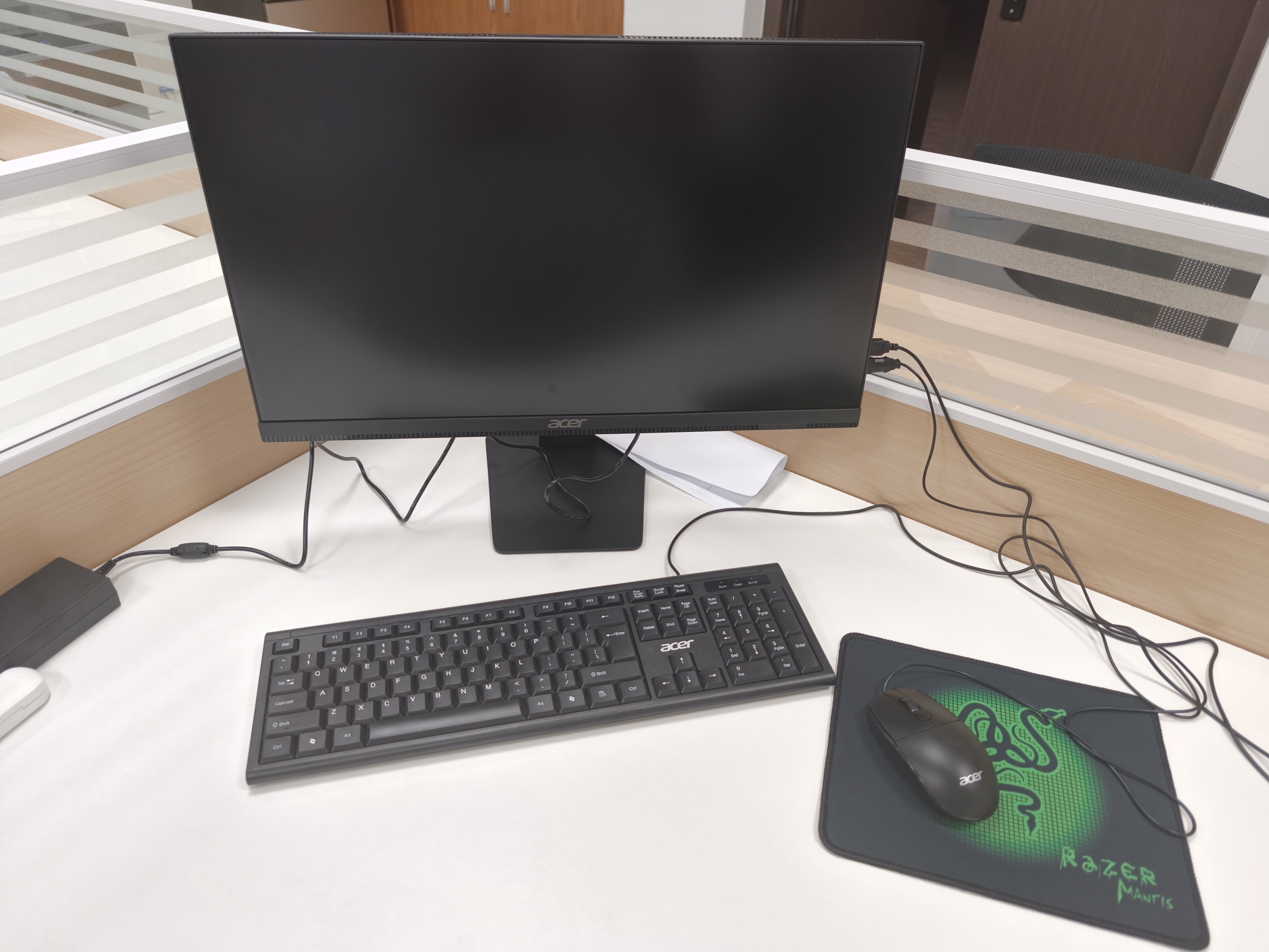 宏碁（acer）23.8英寸一体机台式电脑整机高配支持DeepSeek办公家用游戏 2K超清 酷睿i5八核 32G 1T固态【黑色 实拍图