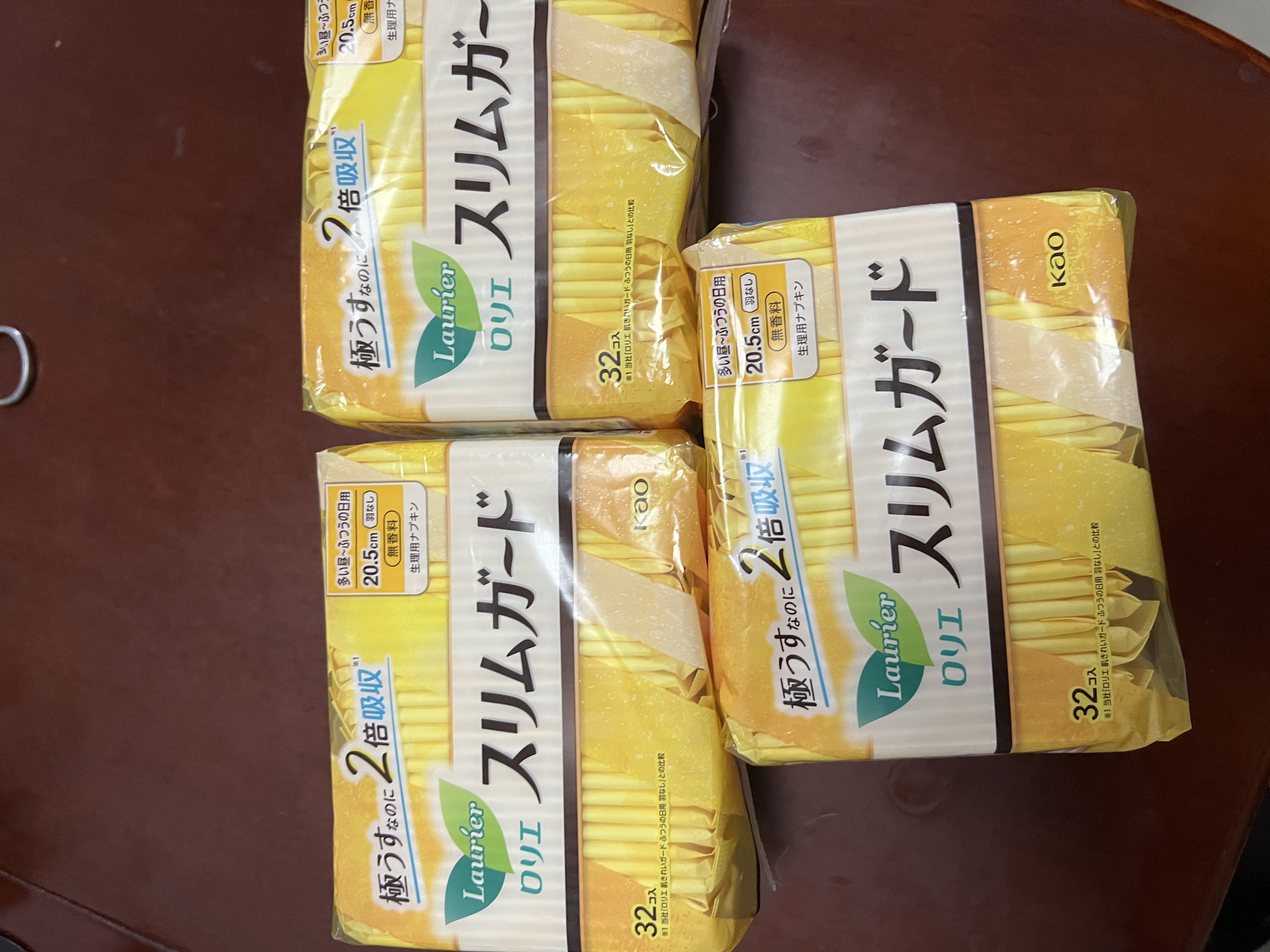 乐而雅花王日用超薄瞬吸迷你卫生巾205mm 32片贴身透气防侧漏 护垫 实拍图