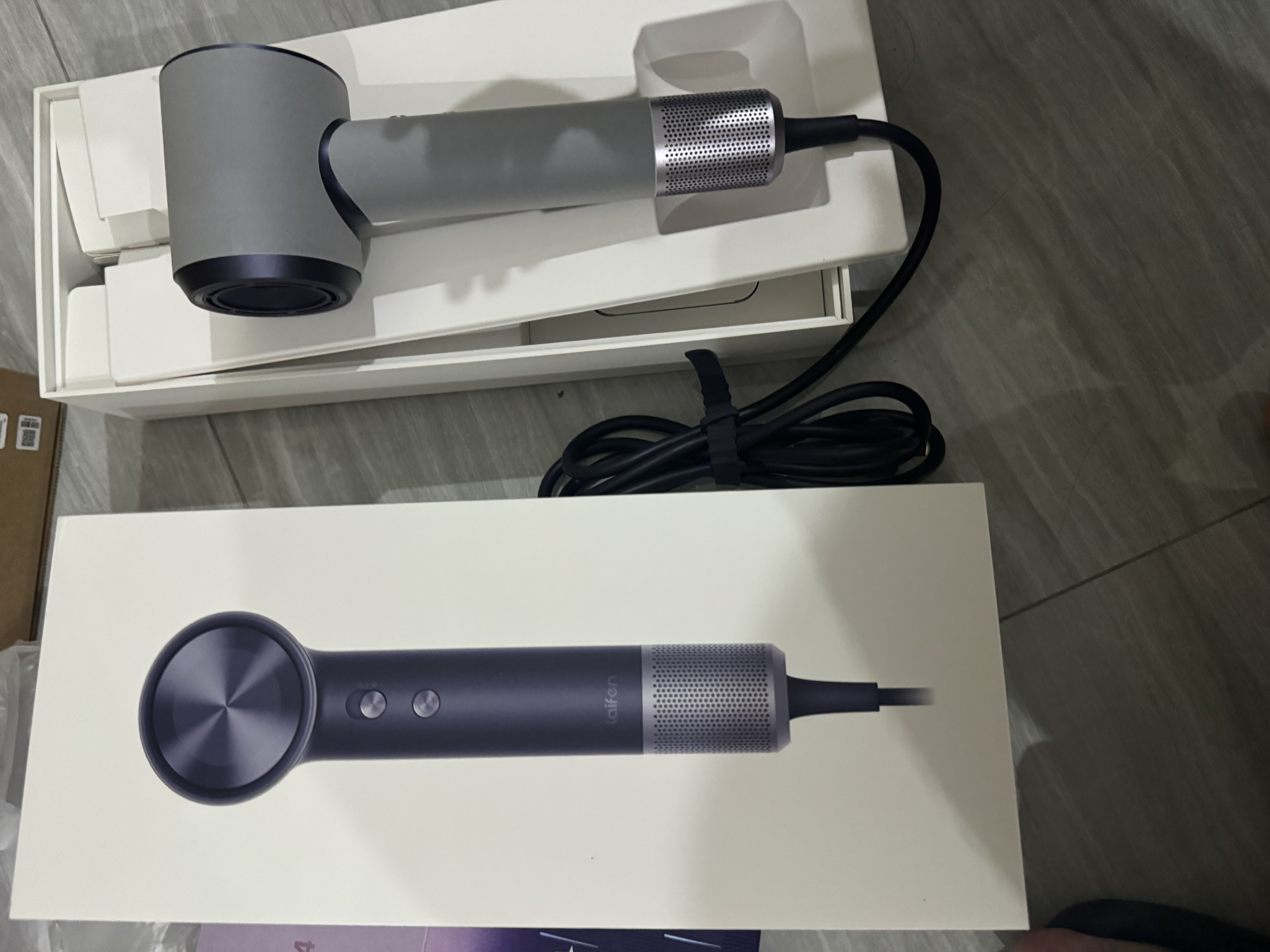 徕芬高速护发吹风机Swift 4幻夜紫礼盒 家用电吹风 负离子精油润养吹风筒 生日礼物送女友 实拍图
