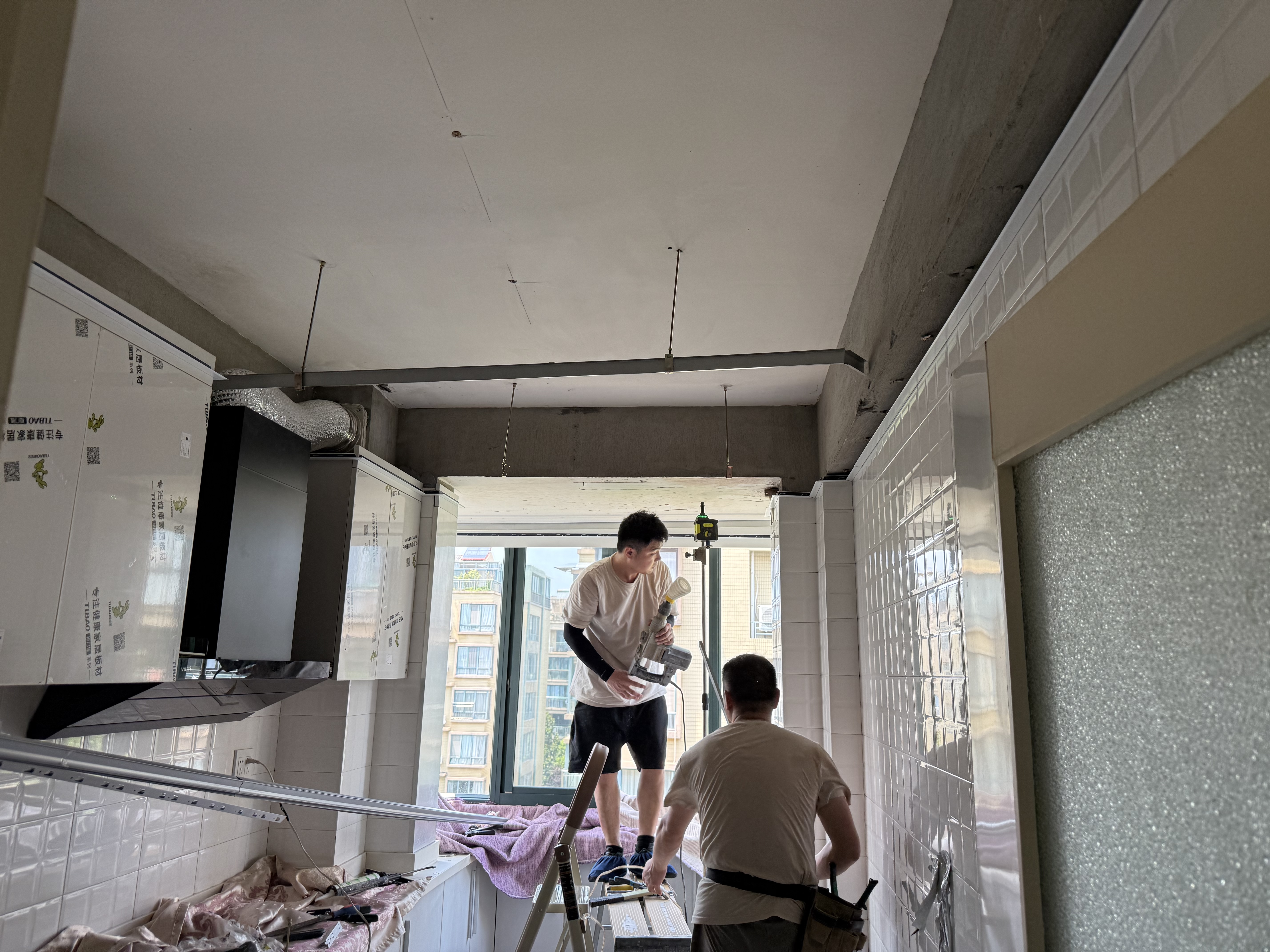 欧普照明（OPPLE）集成吊顶大板铝扣板厨房卫生间吊顶扣板 4㎡ 30*60集成吊顶套装 实拍图