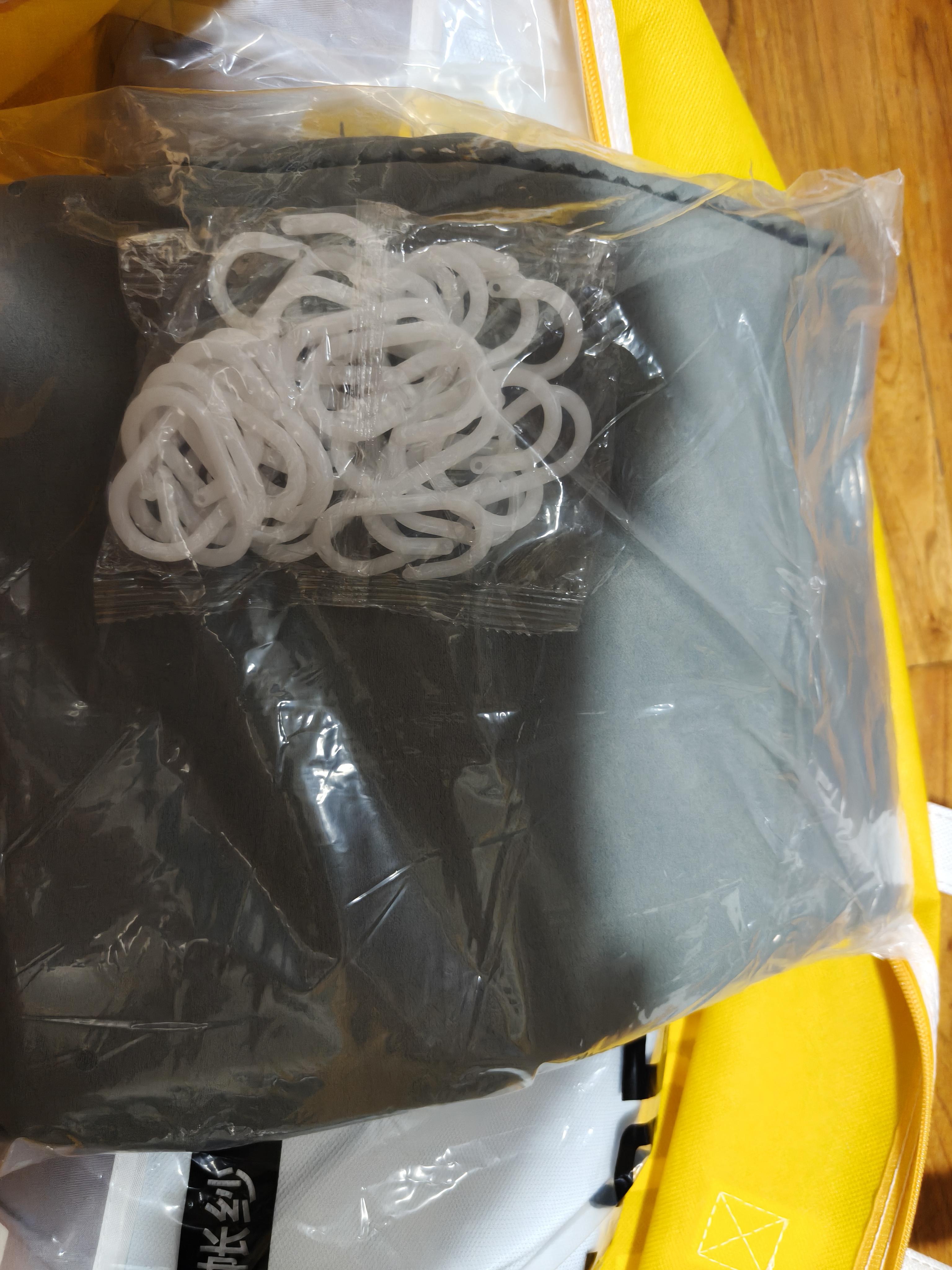半弦月【极夜梦想家】大学生宿舍床帘全遮光一体式蚊帐全封闭包围上下铺 【暗灰-四面遮光】0涂层 丨100%遮光 190cm*90cm 【上铺三门加高110】 实拍图
