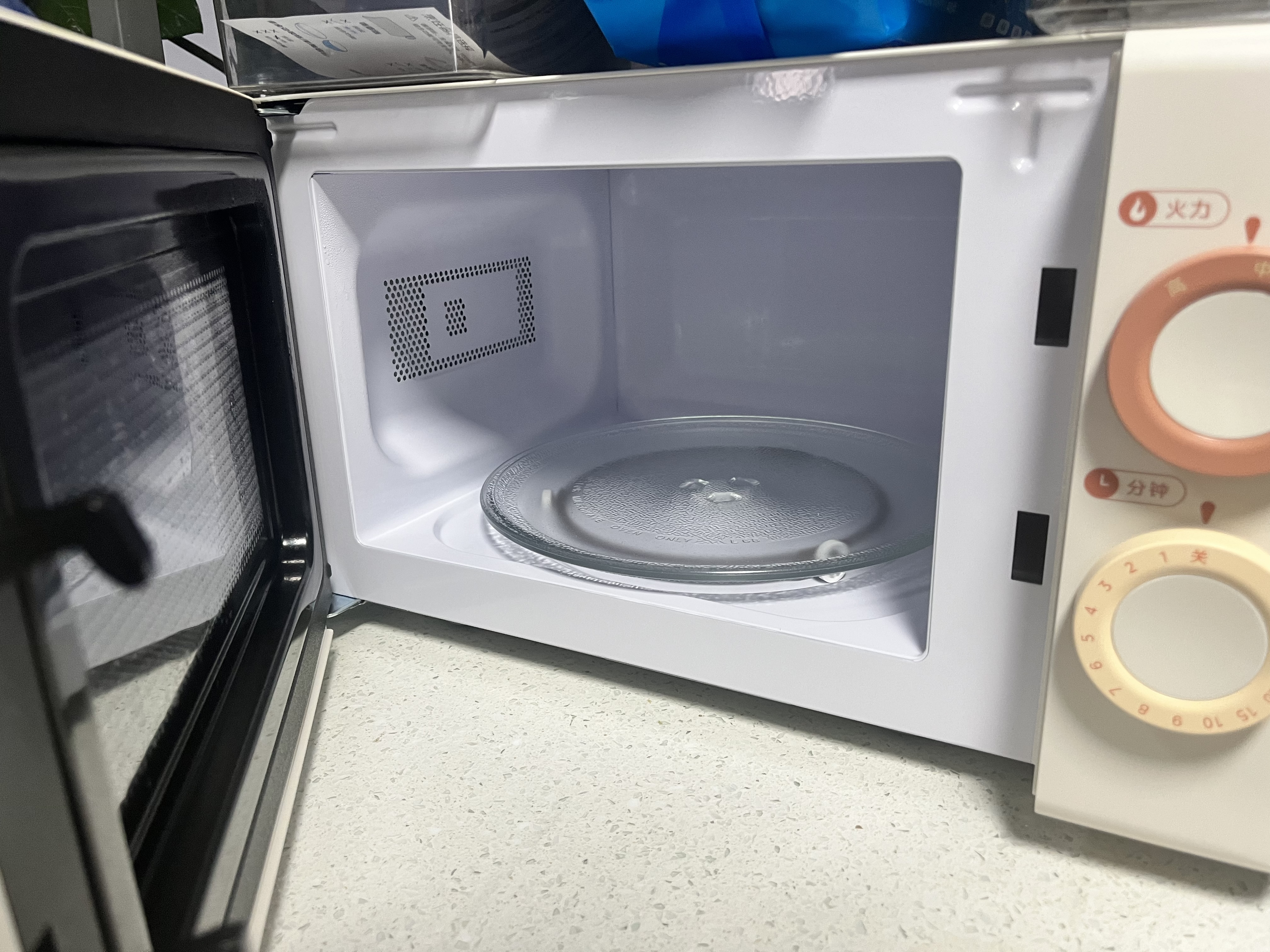美的（Midea）微波炉小滋味系列高颜值奶油风 家用小型一级能效800瓦变频五档速热均匀加热转盘式复古家用微波炉 美的小滋味奶油风复古微波炉 实拍图