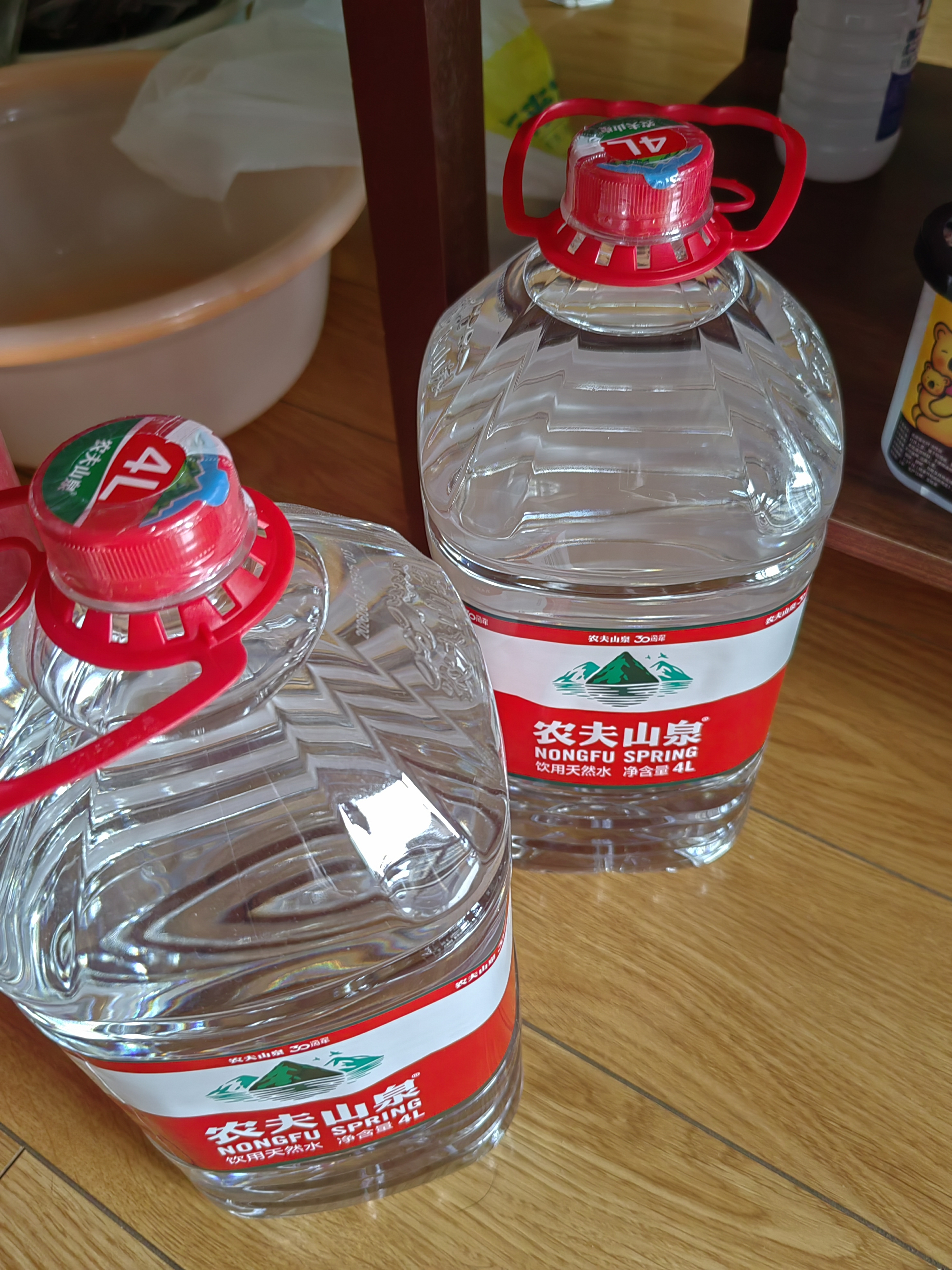 农夫山泉 饮用水 饮用天然水 4L*4桶 大瓶桶装水 整箱装 实拍图