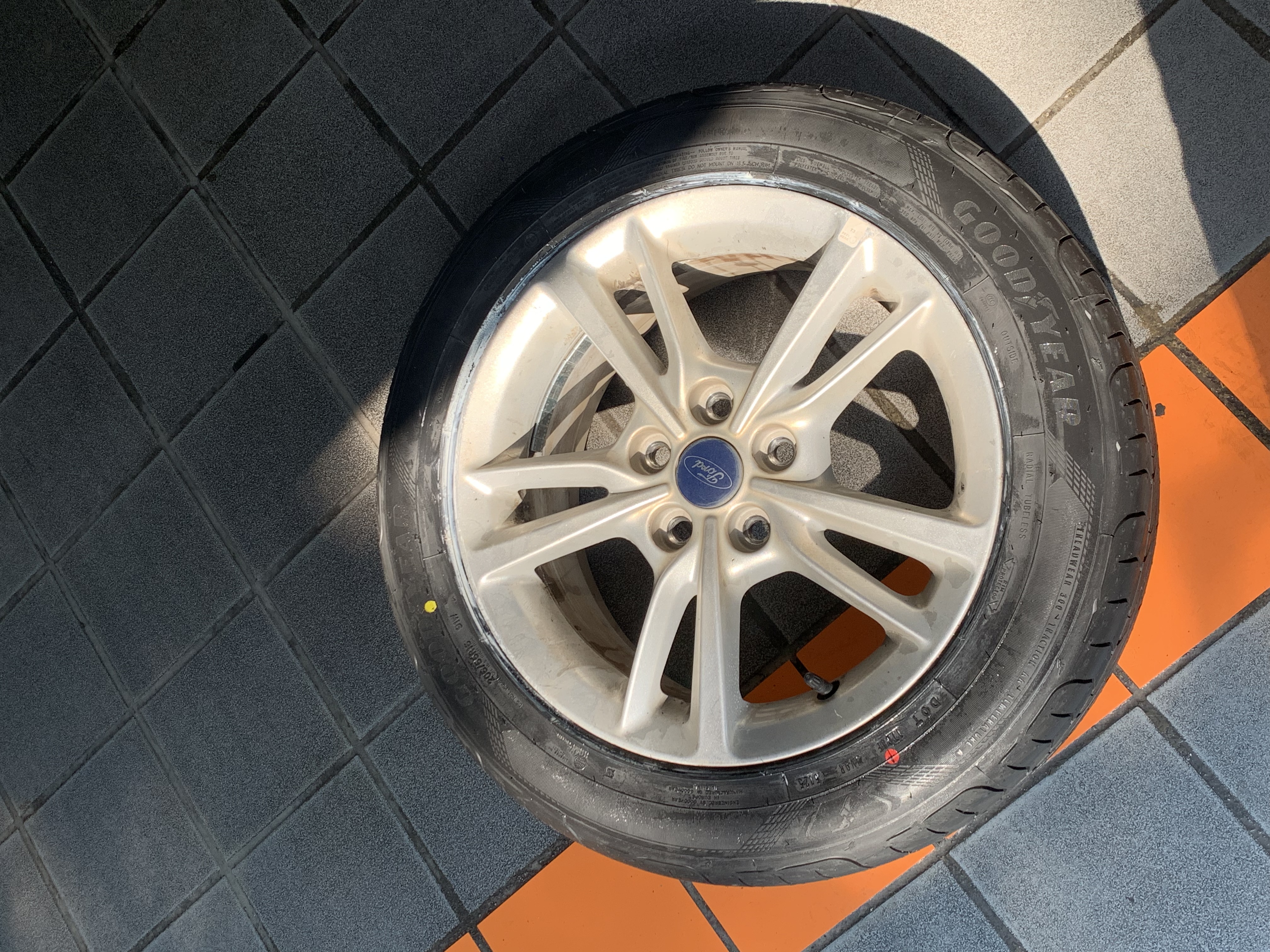 固特异（Goodyear）汽车轮胎 205/55R16 91W 鹰驰F1酷跑 适配 速腾/卡罗拉 御乘升级 实拍图